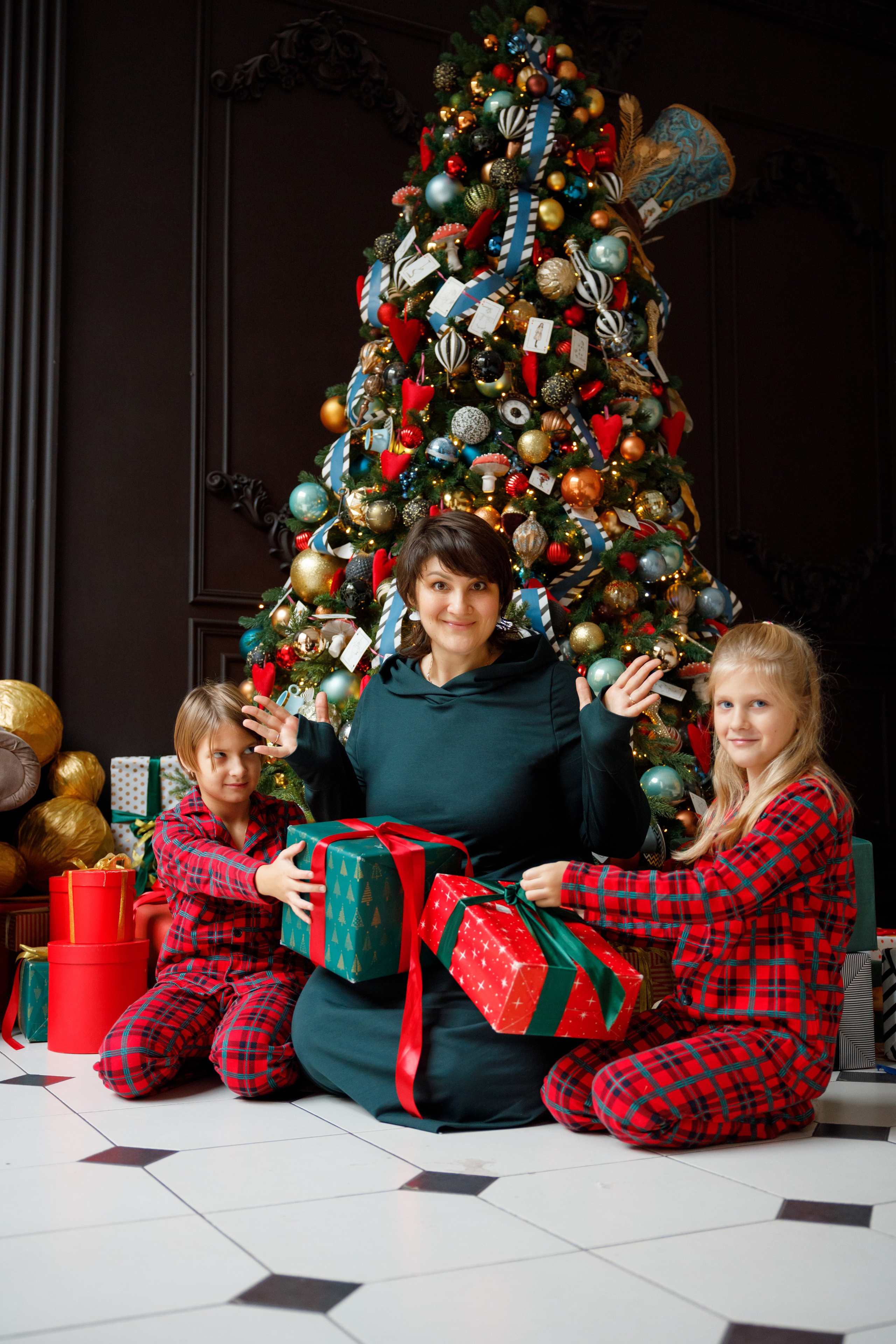 Оля и дочурки. Портретный и семейный фотограф в Москве Стаховская Елена