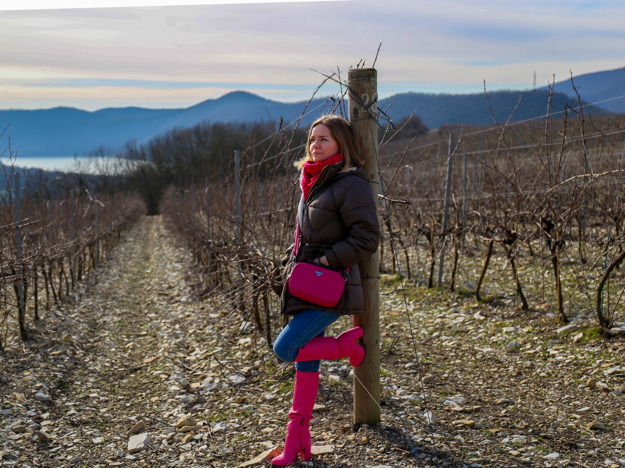 Зимняя фотосессия в Абрау-Дюрсо. Семейный и детский фотограф Екатерина Черняева. Снимаю портреты, love story, фотопрогулки, работаю на улице, в кафе, студии, дома у клиента