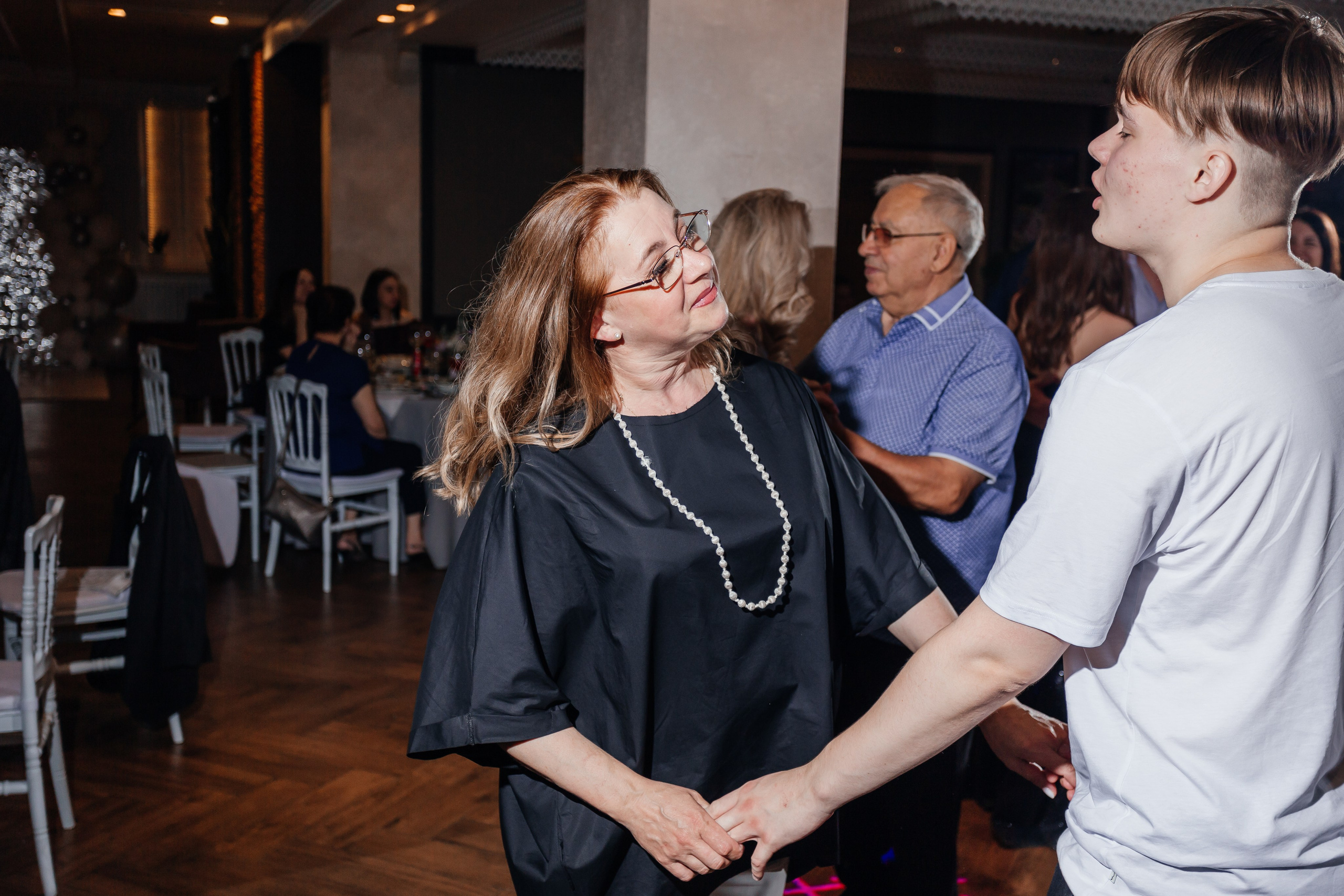 Выпускной 11 «А». Школа № 42. Свадебный фотограф в Краснодаре Николай Крауз