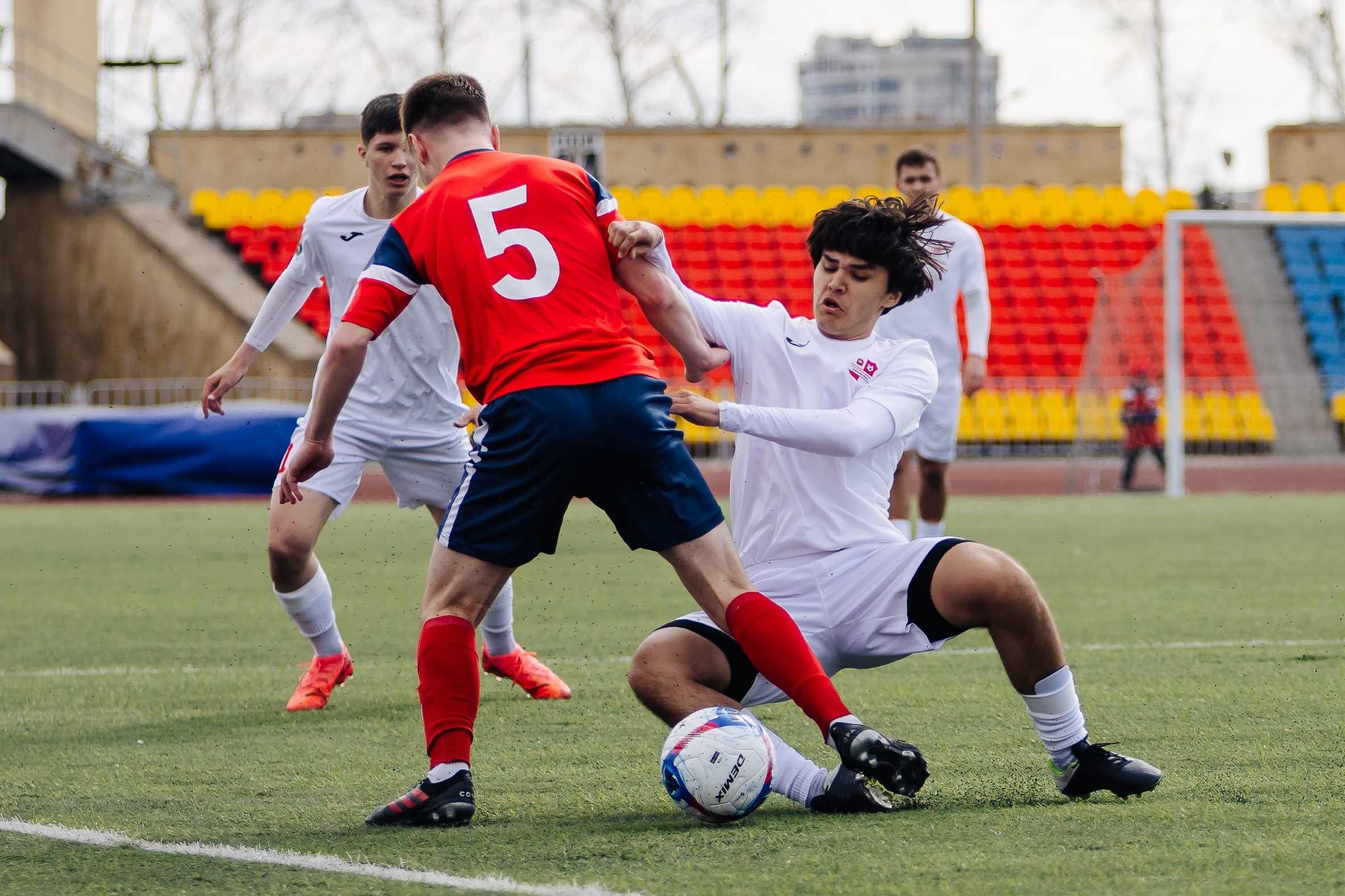 ФК «Металлург-Магнитогорск» vs ФК «ОСШ-Челябинск-М» // 05.04.25. Денис Прохоров Фотограф в г. Магнитогорск
