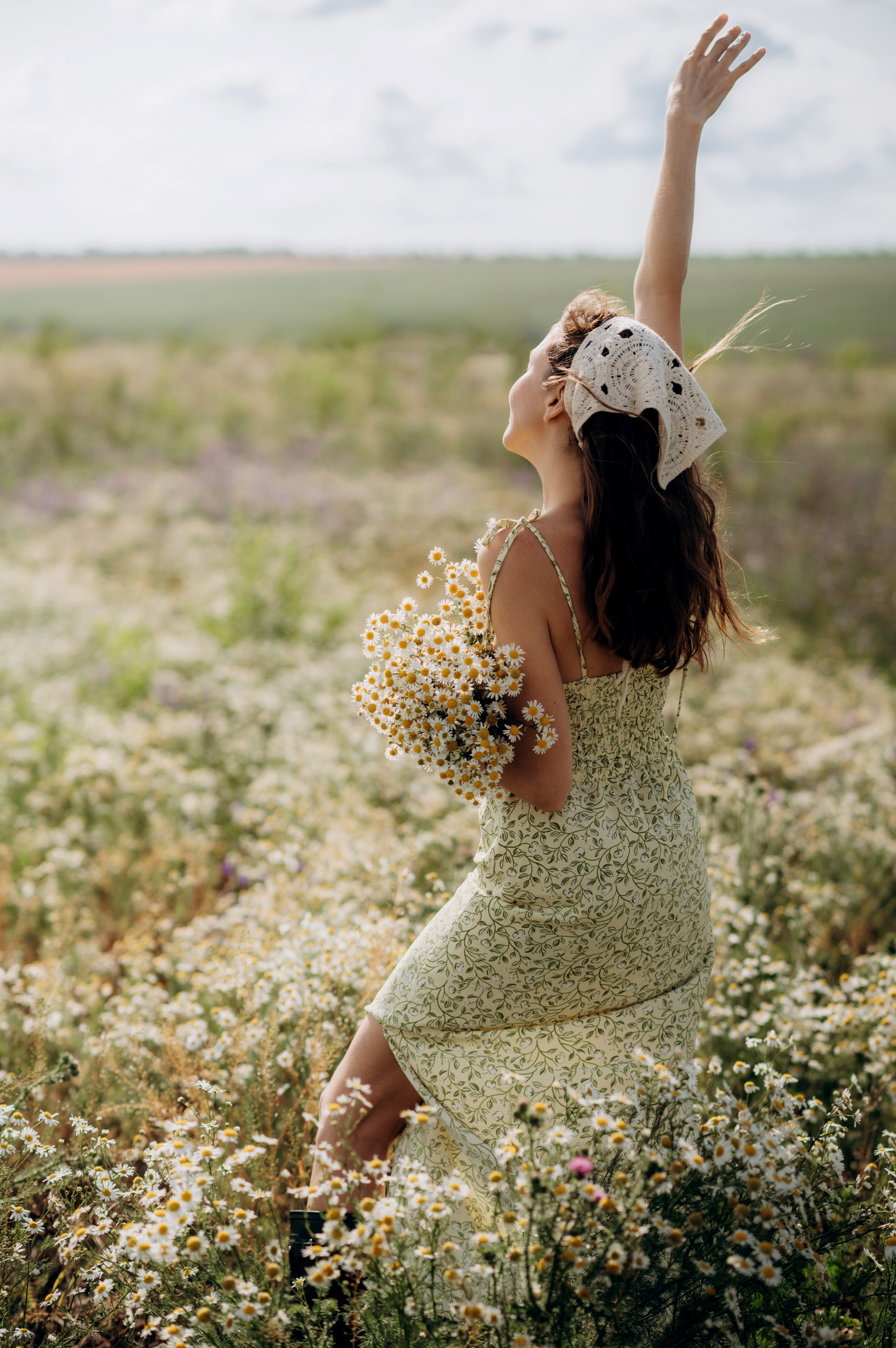 Оля и ромашки. Фотограф Мария Стрелкова