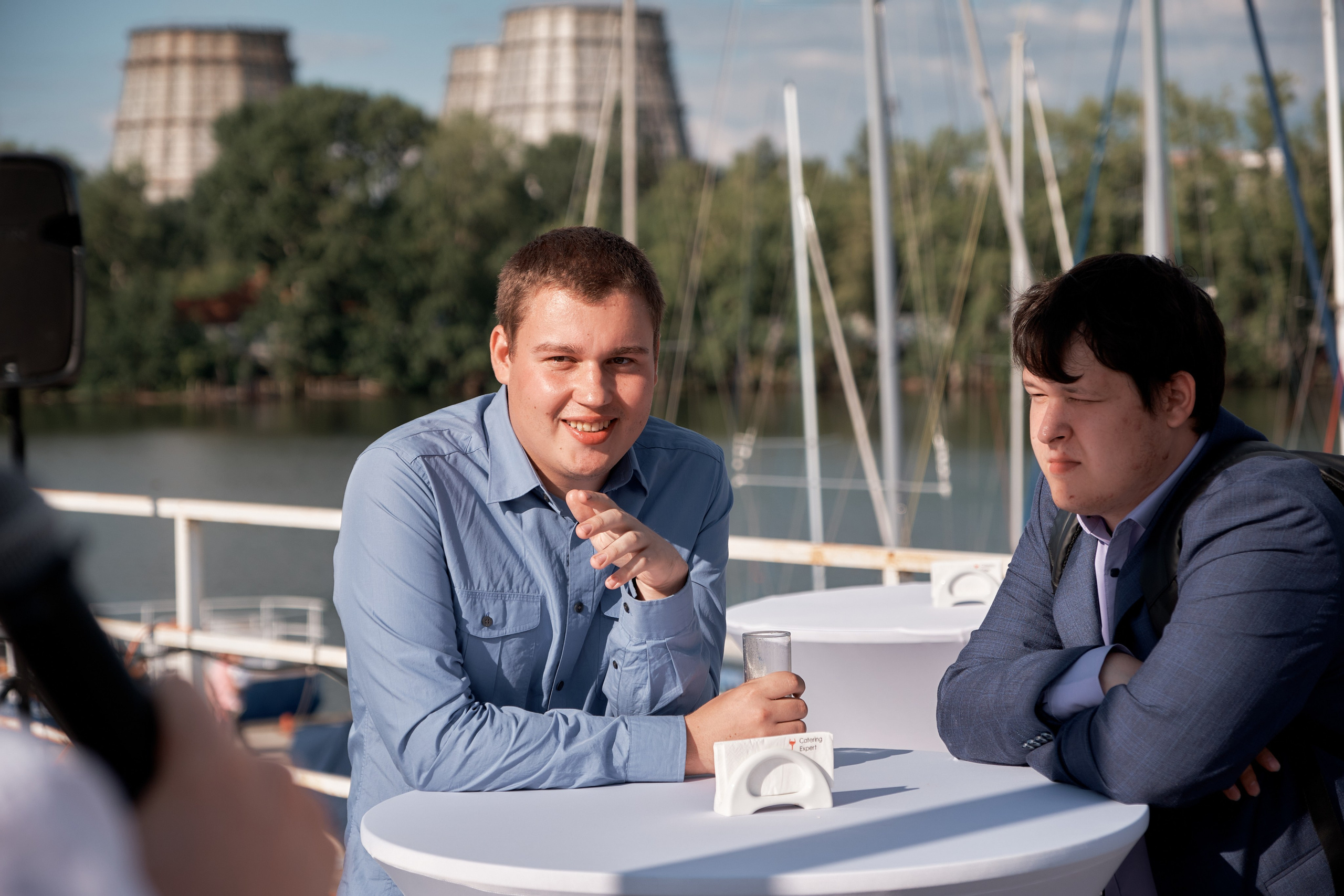 Яхта парус. Свадьба. Свадебный и портретный фотограф в Екатеринбурге Александр Блюденов