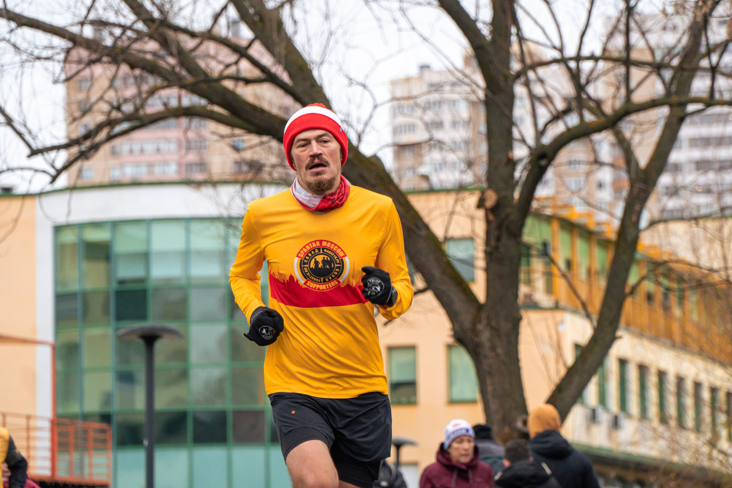 5 вёрст Реутов 16.11.2024. Роман Капилюшов. Бег. Фото. Видео. г. Люберцы