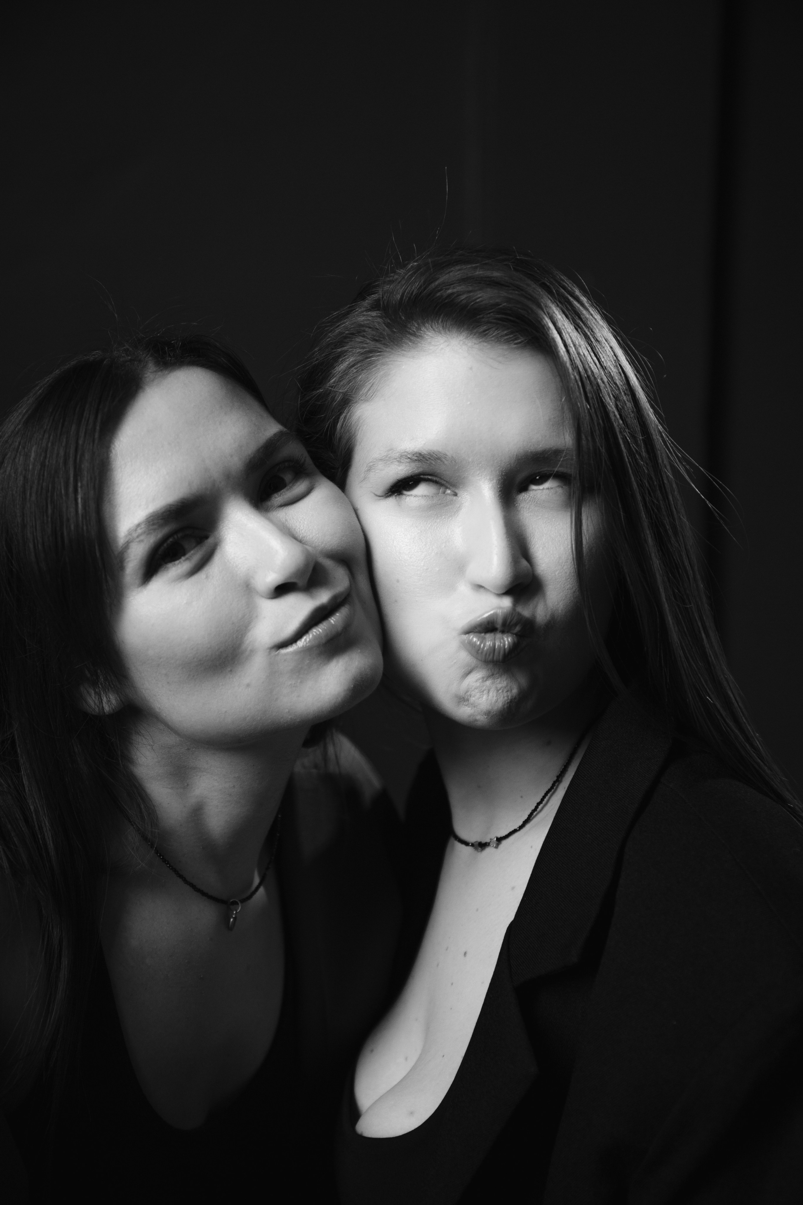 Две сестры. Свадебный и портретный фотограф в Новосибирске Любовь Исакова