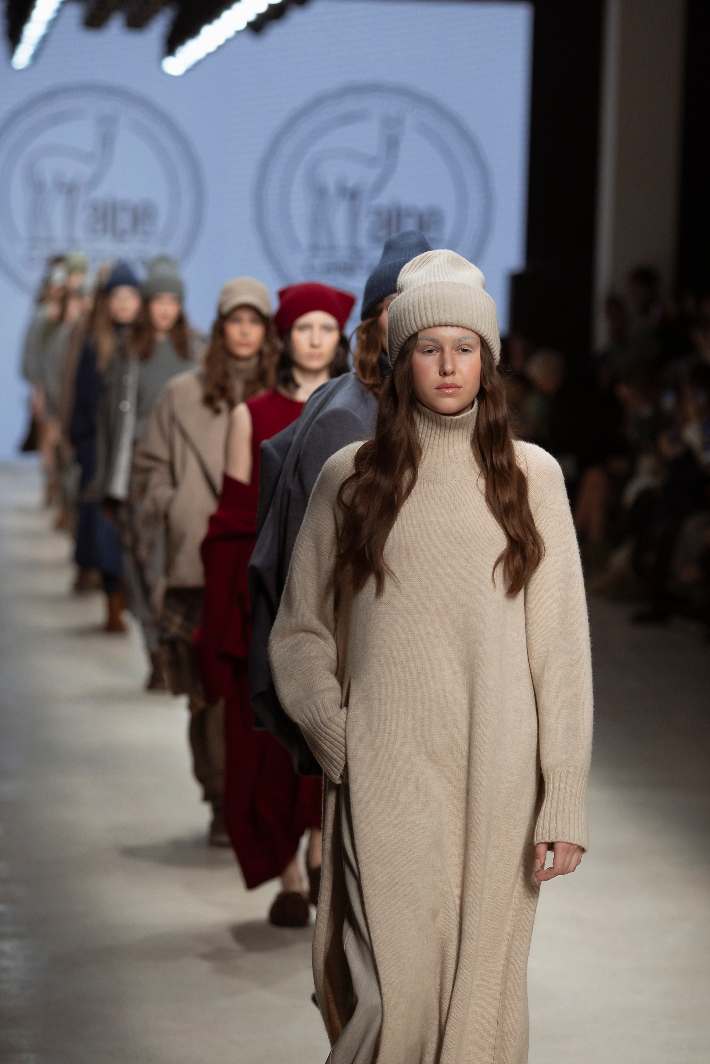 MOSCOW FASHION WEEK 2025 весна. Фотограф в Москве