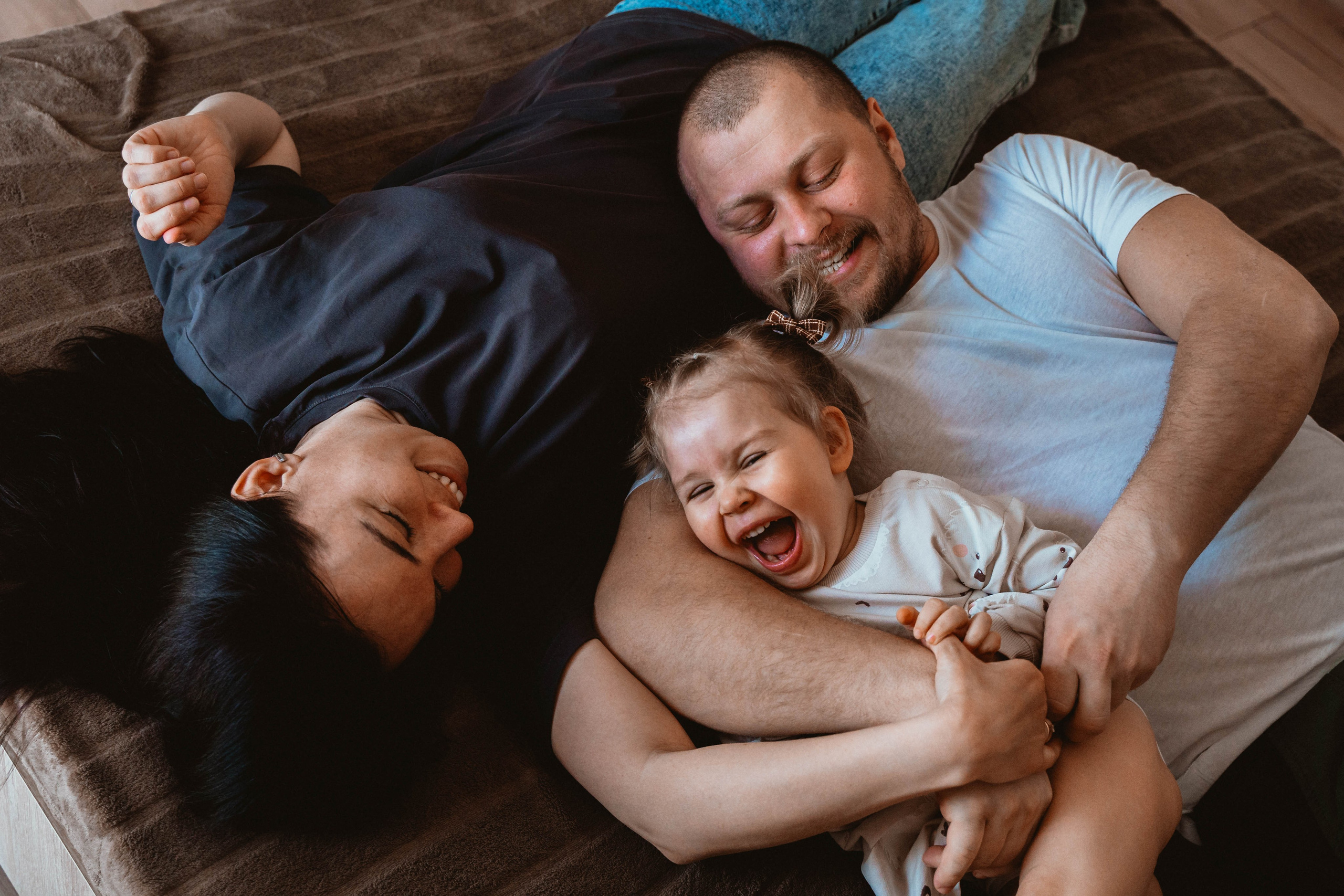 Артем Настя и Манюнька. Семейный фотограф в Москве Алёна Шестунова