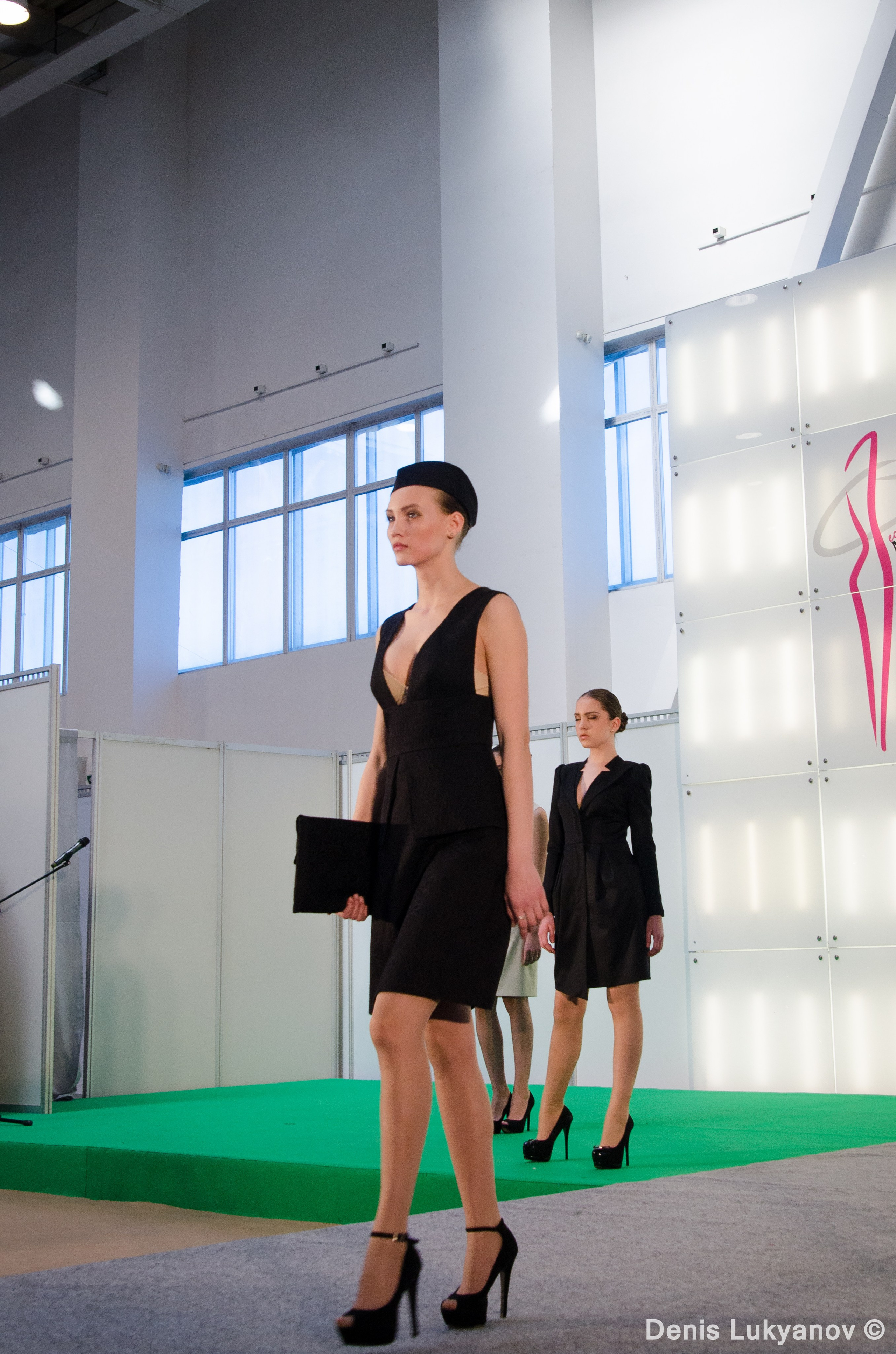 Формула Моды.Континент. Свадебный и семейный фотограф Денис Лукьянов в Краснодаре, Краснодарском крае и Республике Крым