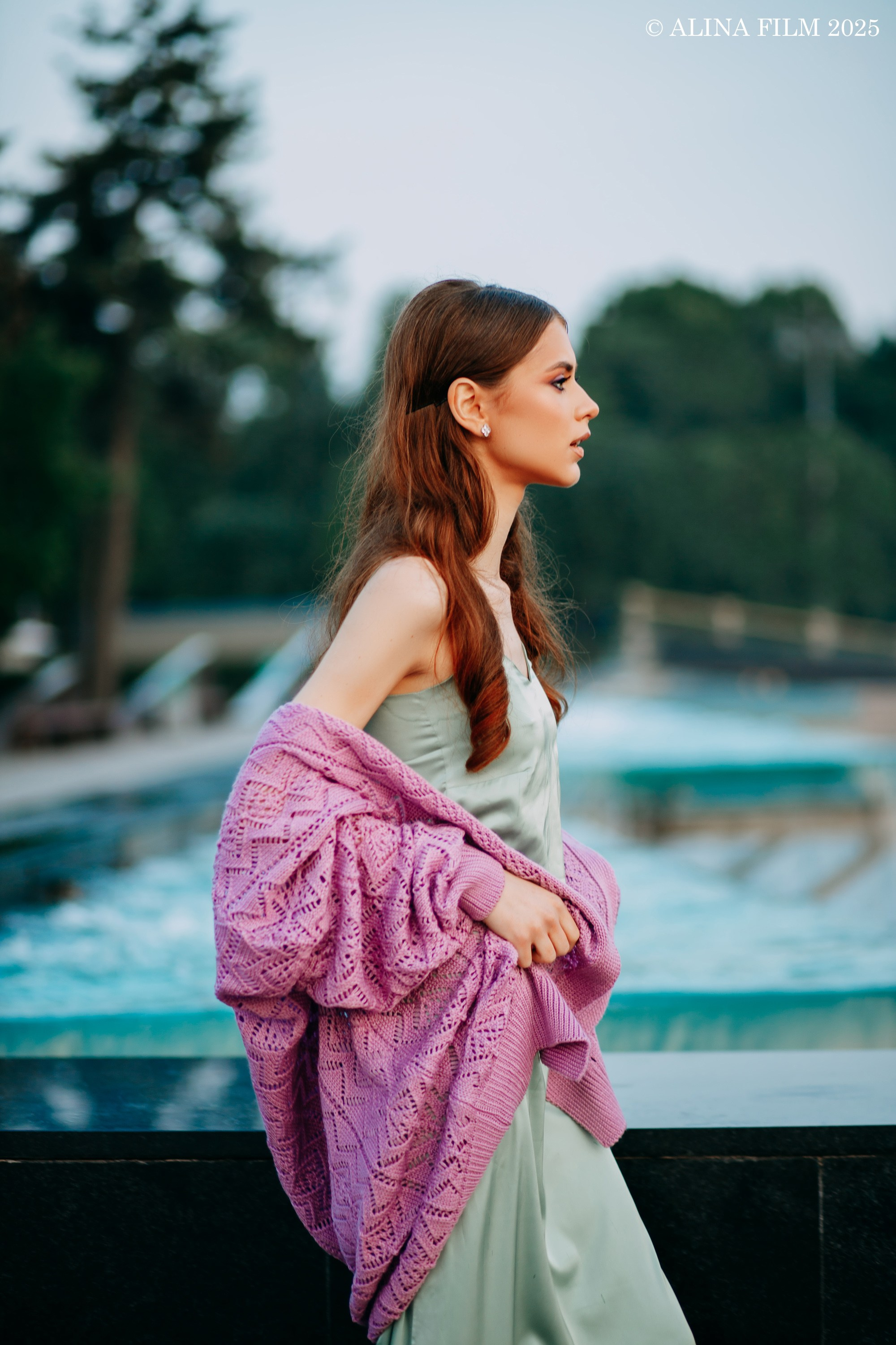 Фотосессия в сирени в Санкт-Петербурге. Фотограф в Санкт-Петербурге Alina Film