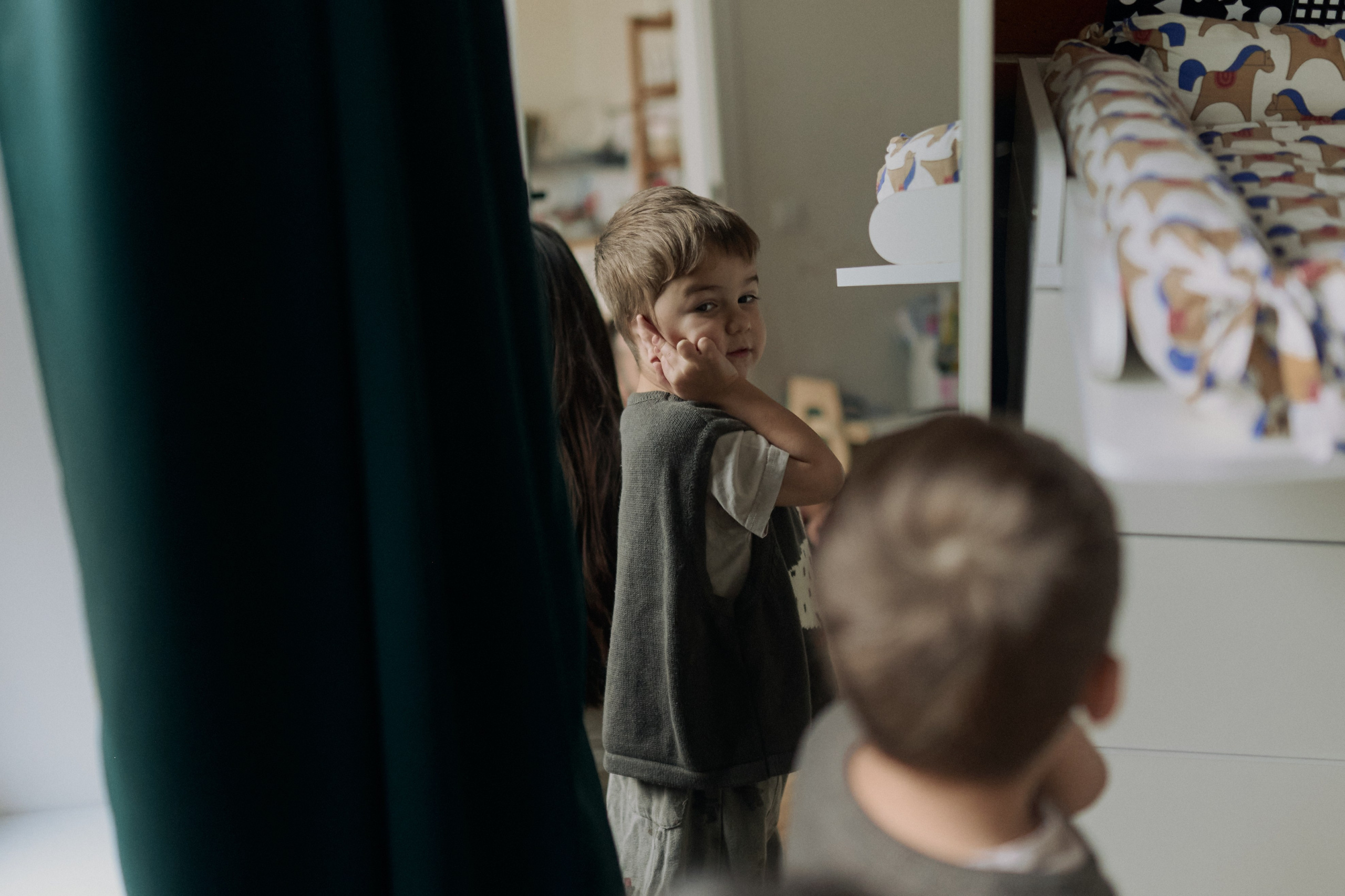 Эмир, Диана, Леон и Амин дома. Семейный и свадебный lifestyle-фотограф в Москве Мария Петрова