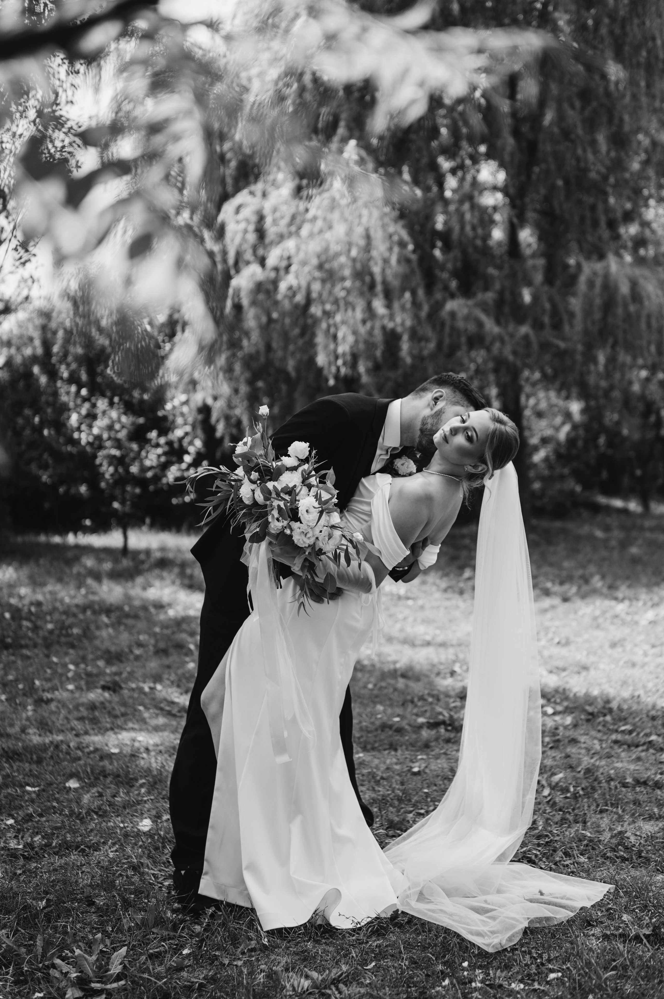 Даниил и Валерия. Черная утка. Полный день. Фотограф Екатерина Бочарникова