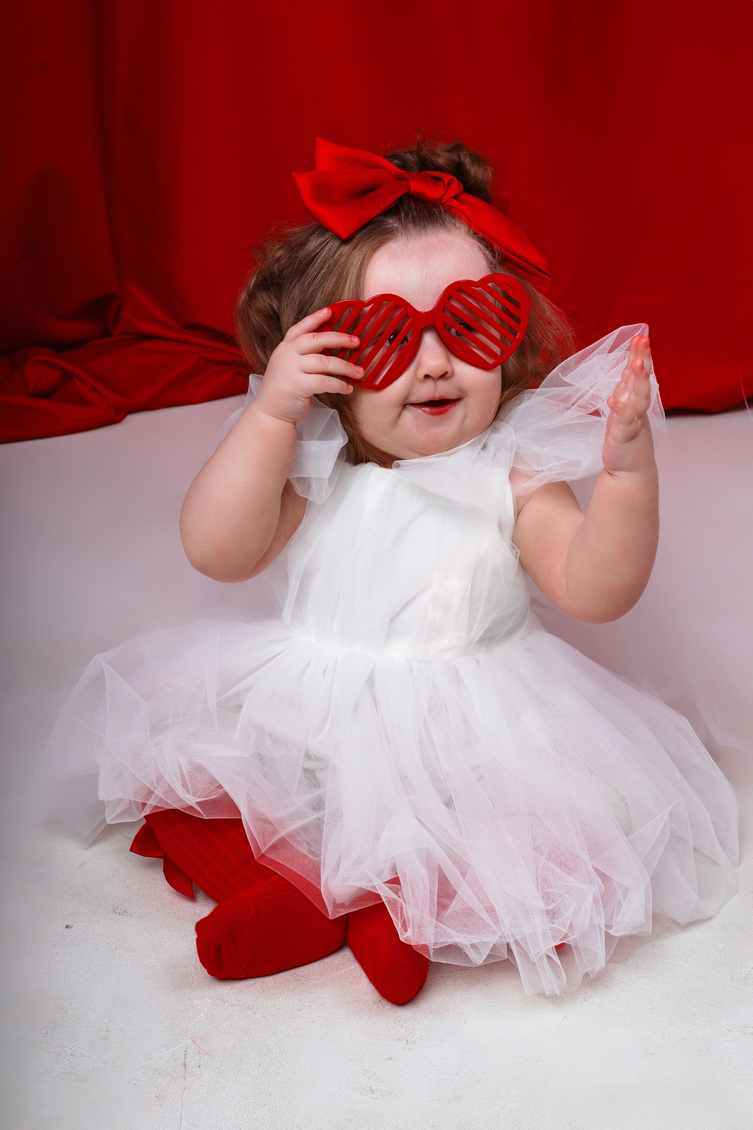 Профессиональная фотосессия на годик девочке в фотостудии в Сочи. Детский студийный фотограф Сочи