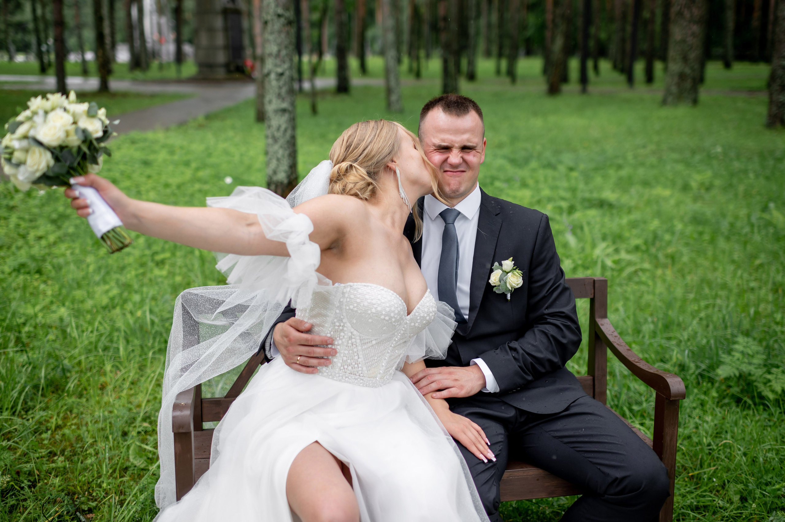 Ксения и Владислав (фотосессия в ЗАГСе и парке города Кингисеппа). Портретный, семейный и свадебный фотограф в Санкт-Петербурге и в Пушкине Ширяев Денис