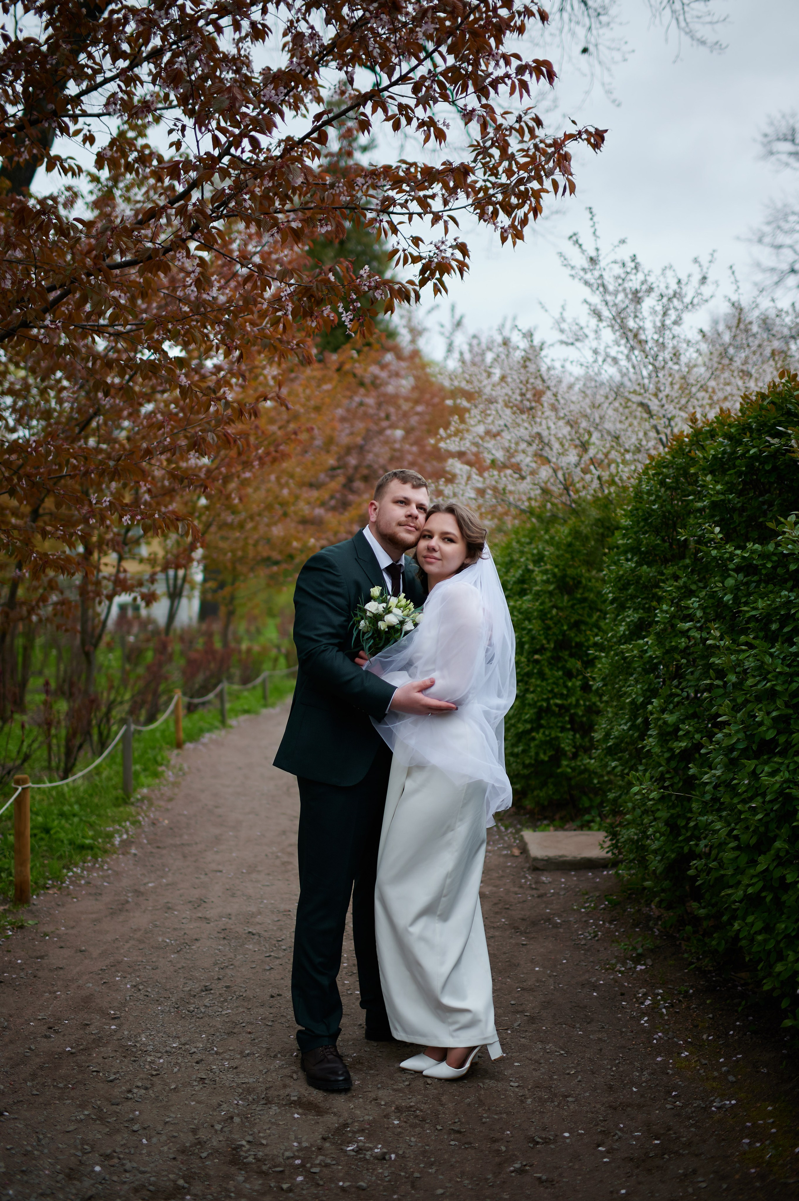 Ксения и Егор (фотосессия в ЗАГСе Петроградского района, Ботаническом саду с сакурой). Портретный, семейный и свадебный фотограф в Санкт-Петербурге и в Пушкине Ширяев Денис