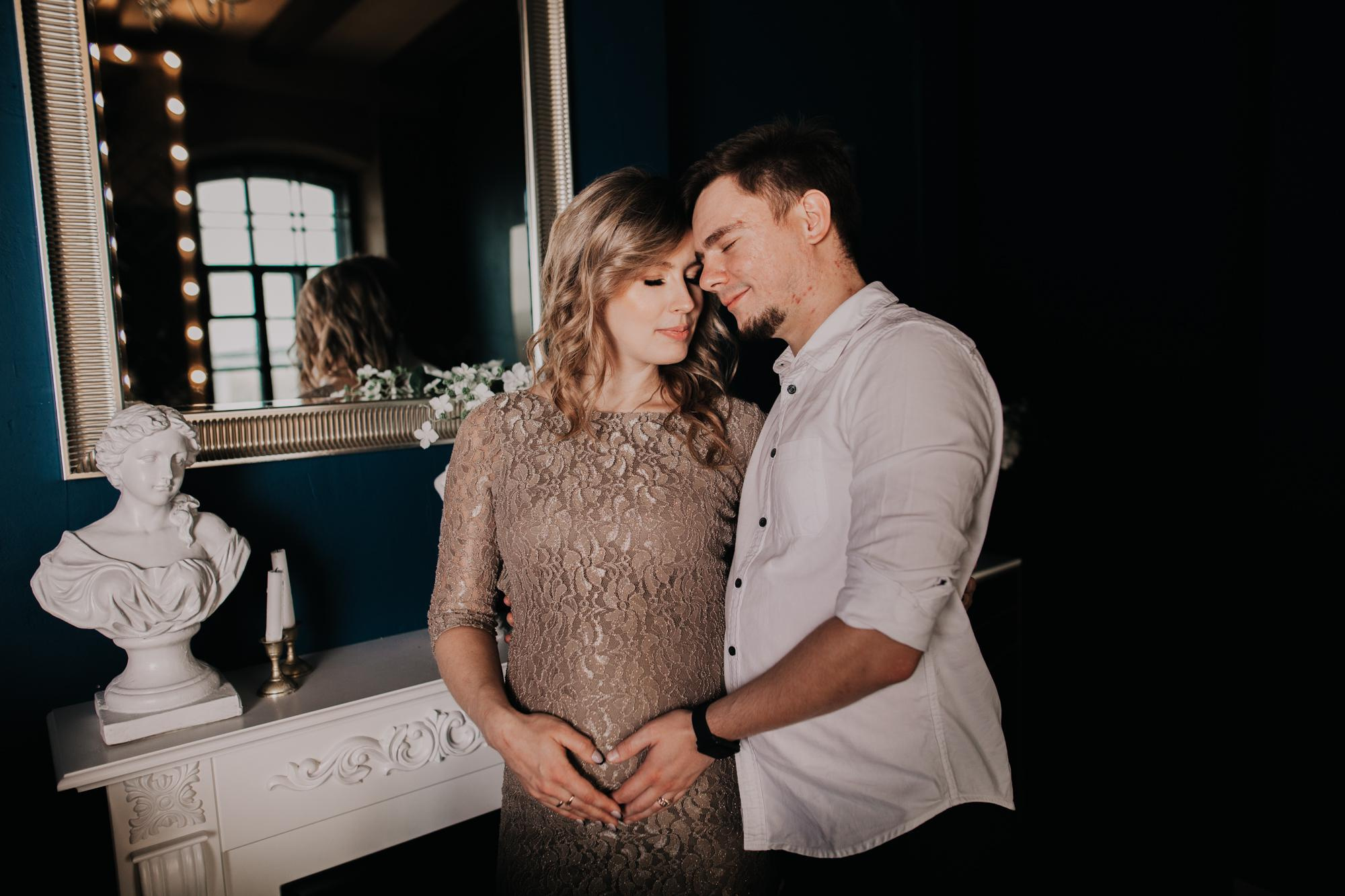 Фотосессия беременной красавицы и ее мужа «в ожидании чуда». Фотограф на крещение и венчание в Нижнем Новгороде.Свадебный Фотограф