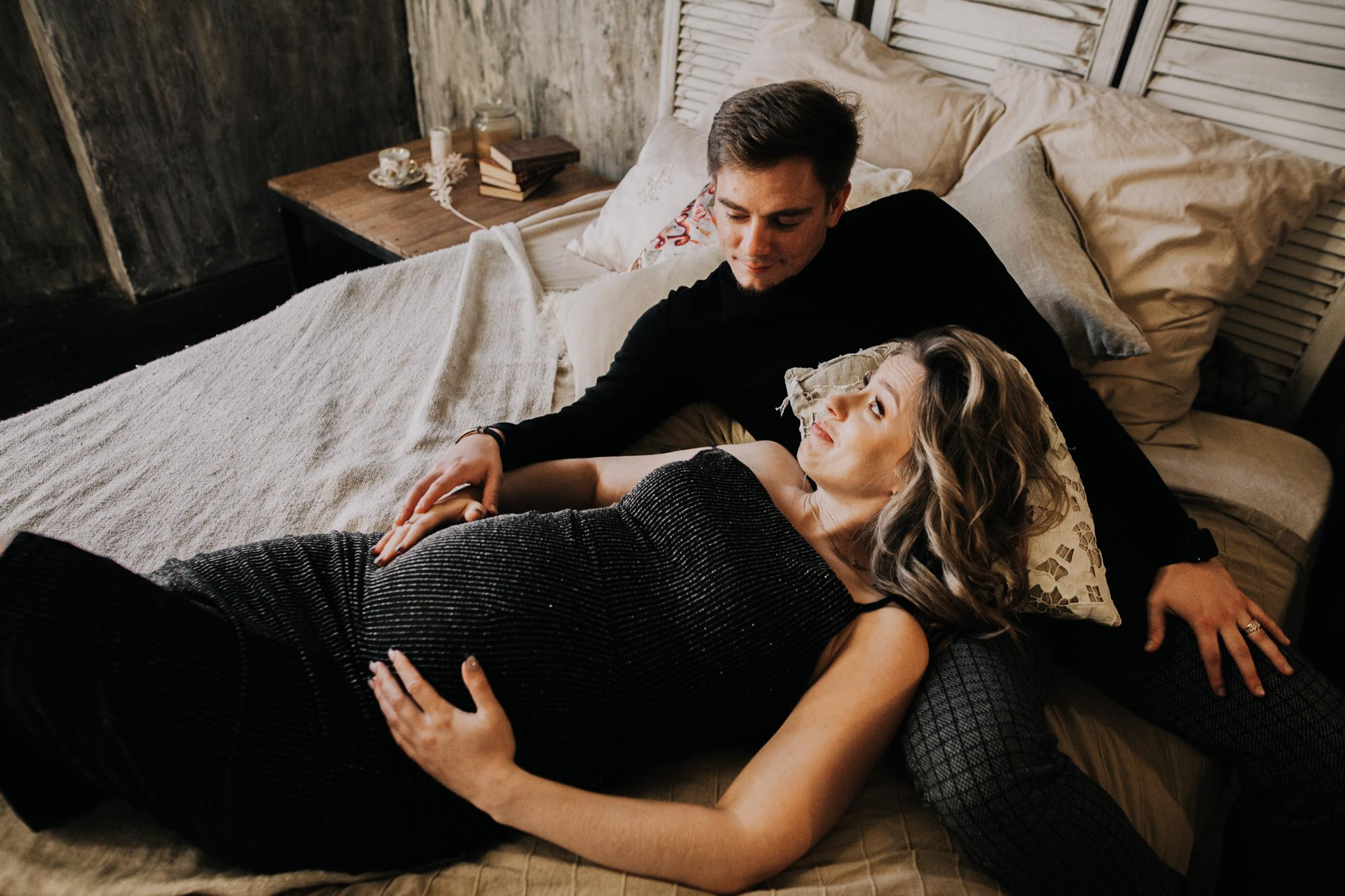 Фотосессия беременной красавицы и ее мужа «в ожидании чуда». Фотограф на крещение и венчание в Нижнем Новгороде.Свадебный Фотограф