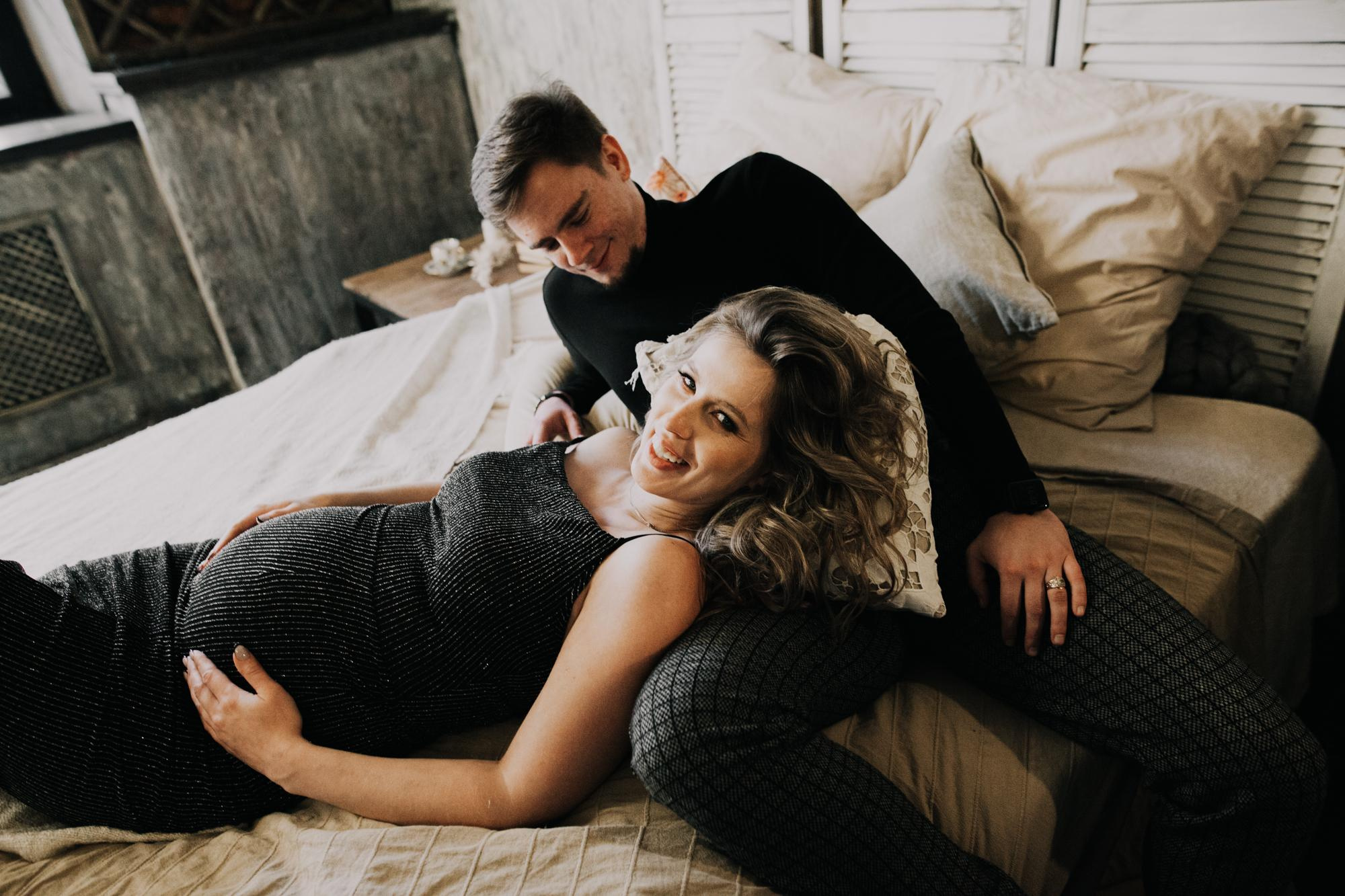 Фотосессия беременной красавицы и ее мужа «в ожидании чуда». Фотограф на крещение и венчание в Нижнем Новгороде.Свадебный Фотограф