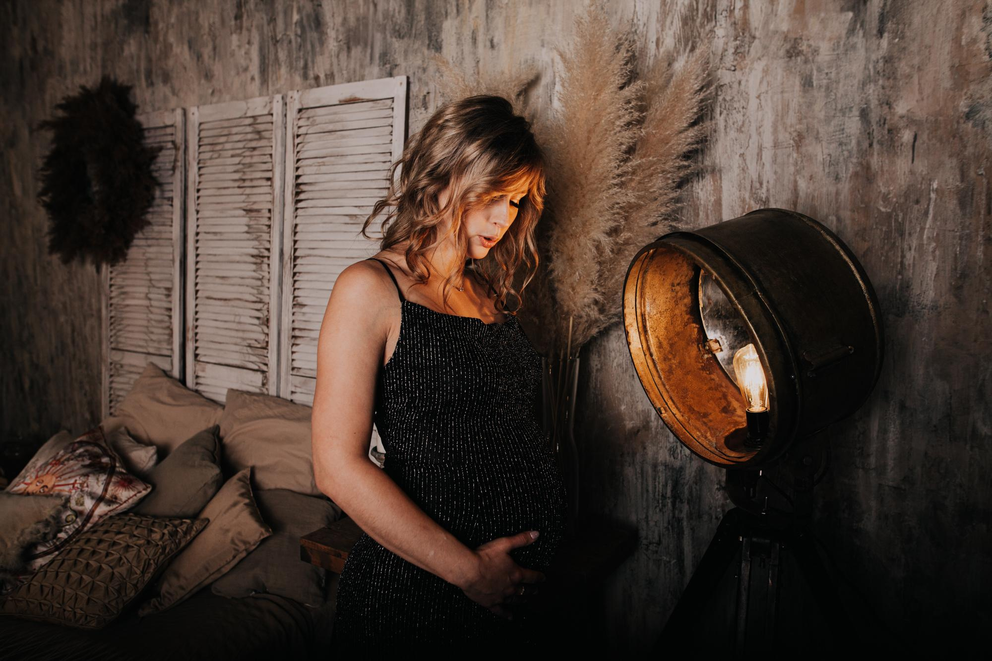 Фотосессия беременной красавицы и ее мужа «в ожидании чуда». Фотограф на крещение и венчание в Нижнем Новгороде.Свадебный Фотограф