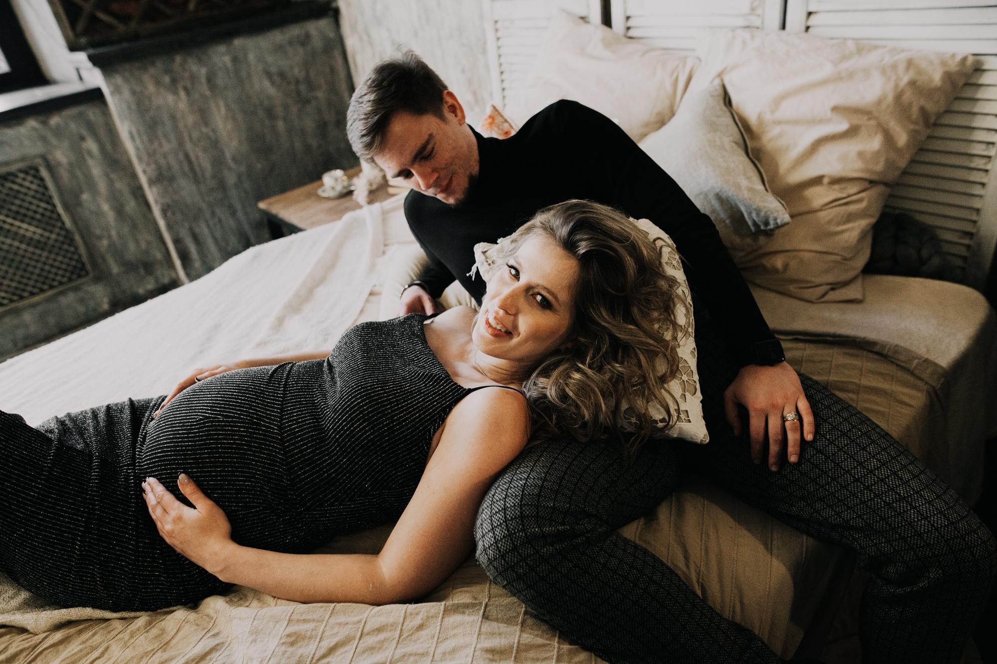 Фотосессия беременной красавицы и ее мужа «в ожидании чуда». Фотограф на крещение и венчание в Нижнем Новгороде.Свадебный Фотограф