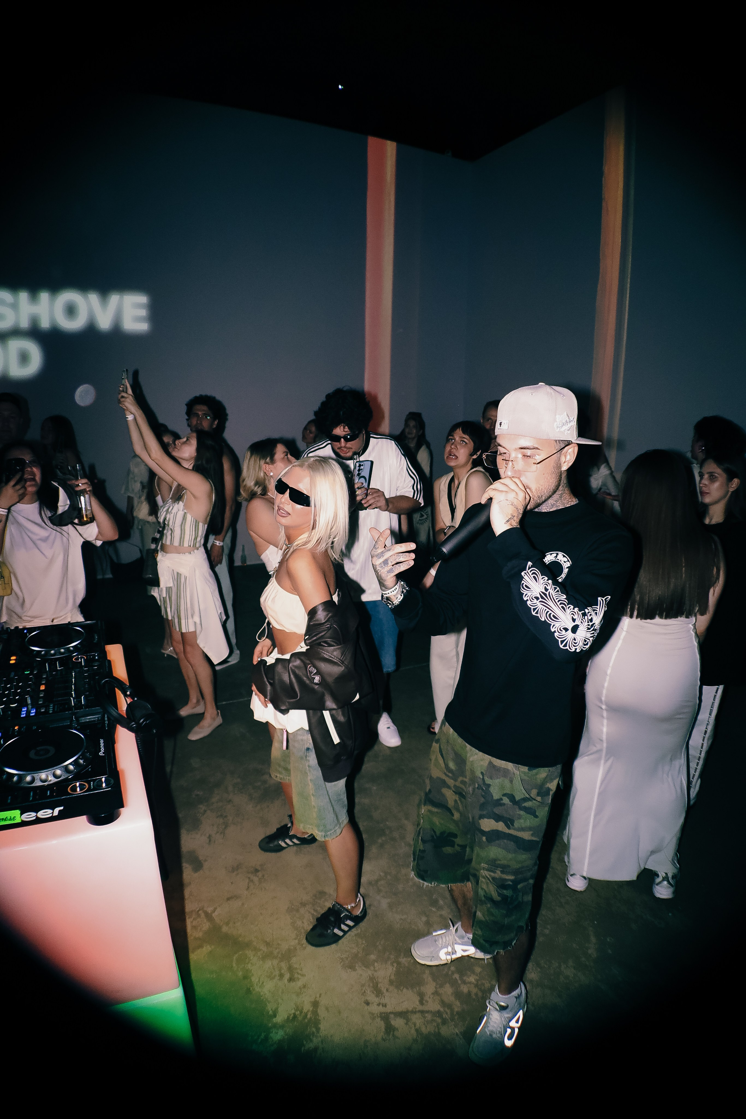 Bieberchella ph by @rusagee / at Внутри. TENZO | Креативный продюсер / Арт-директор
