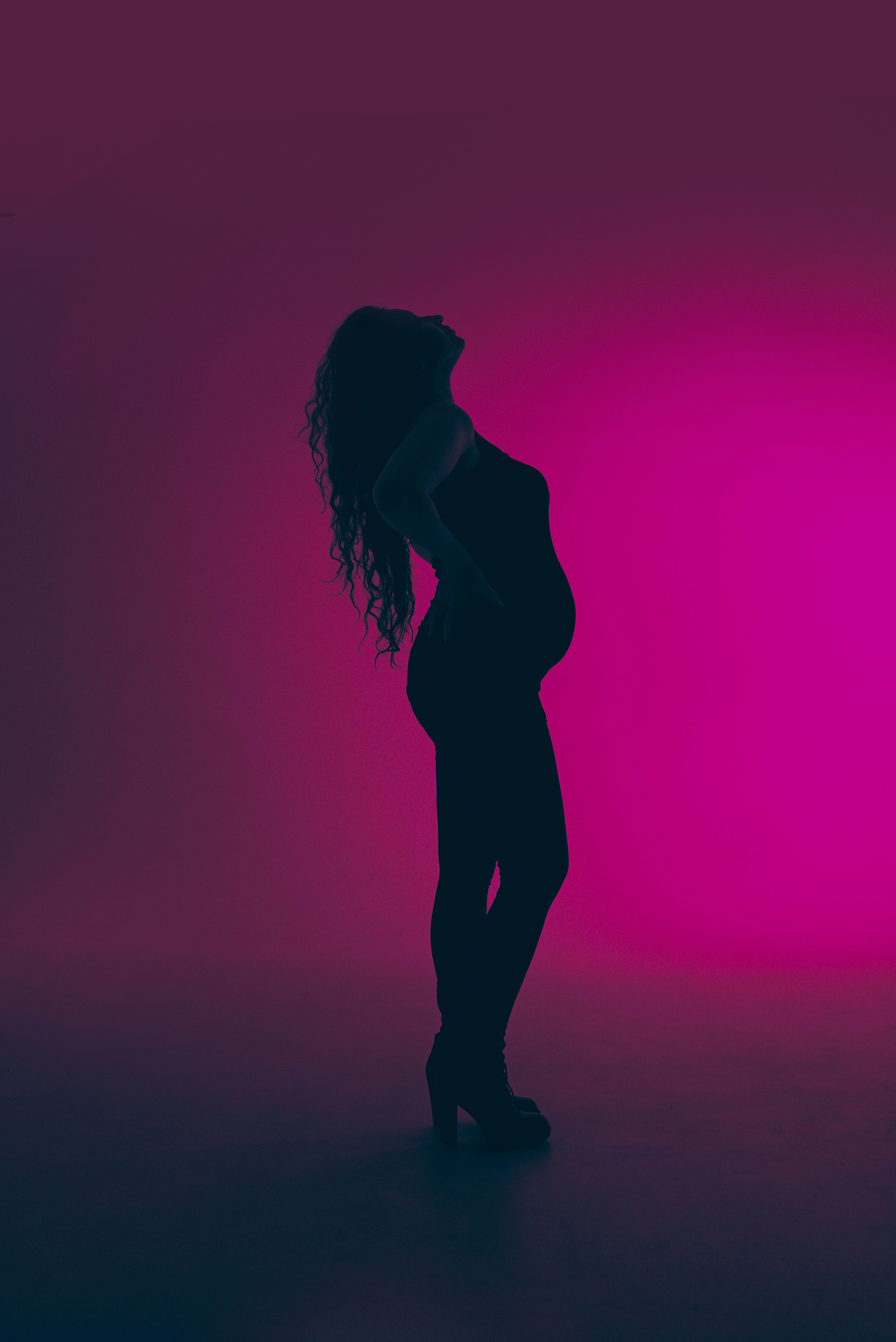 Трансформационная фотоссесия с цветным светом и яркими образами. Фотограф в Санкт-Петербурге Марина Парникова