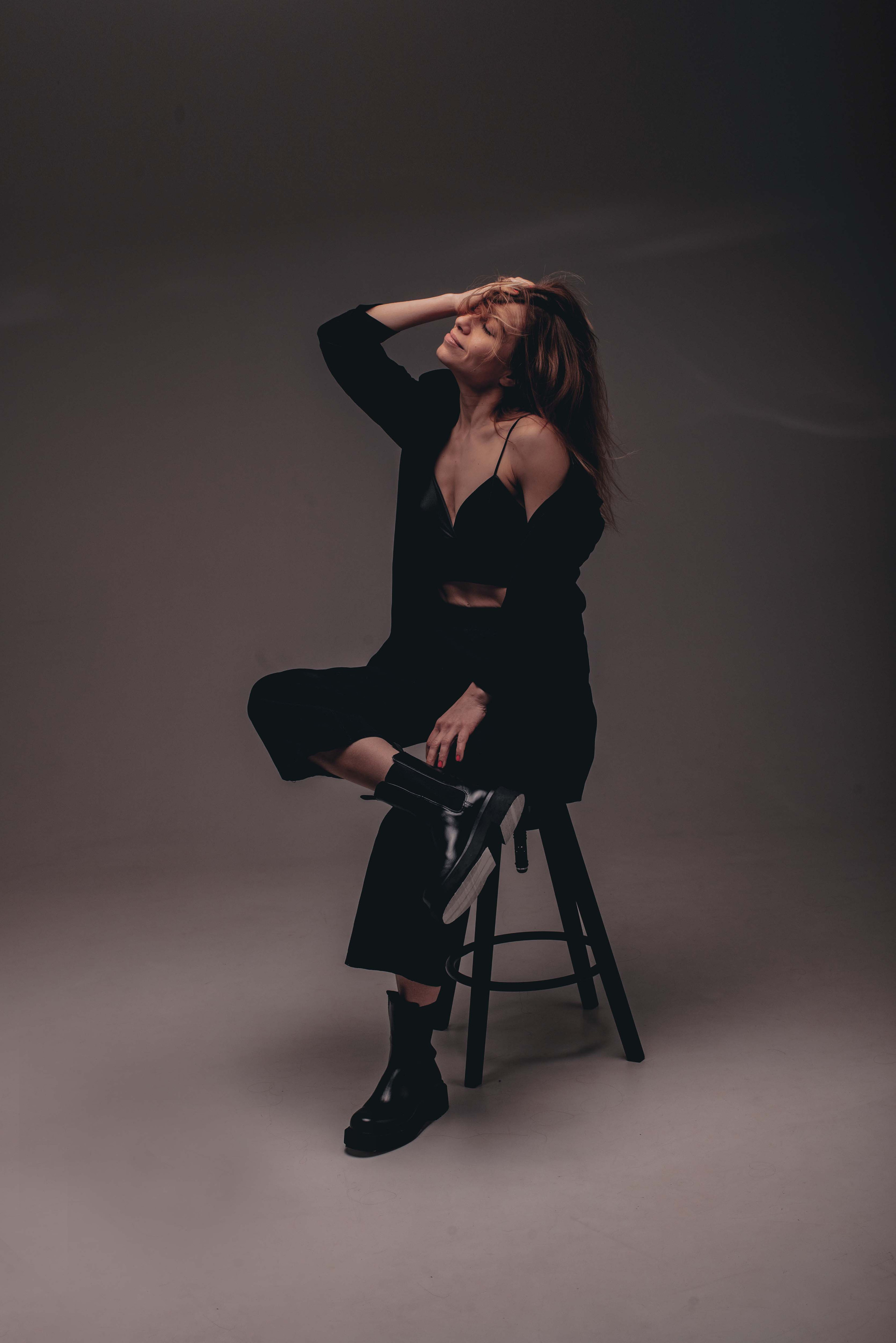 Трансформационная фотоссесия с цветным светом и яркими образами. Фотограф в Санкт-Петербурге Марина Парникова