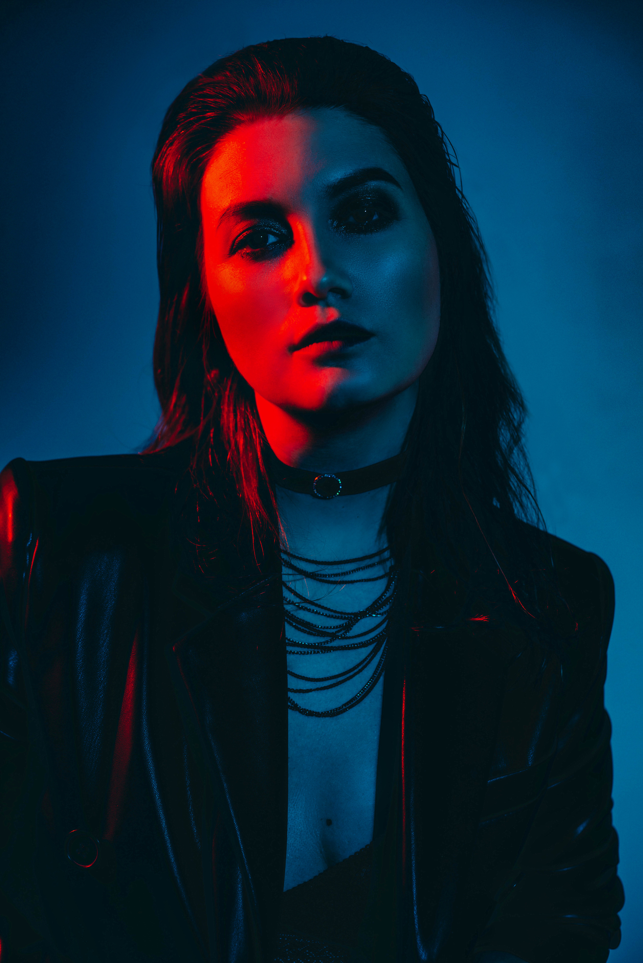 Трансформационная фотоссесия с цветным светом и яркими образами. Фотограф в Санкт-Петербурге Марина Парникова