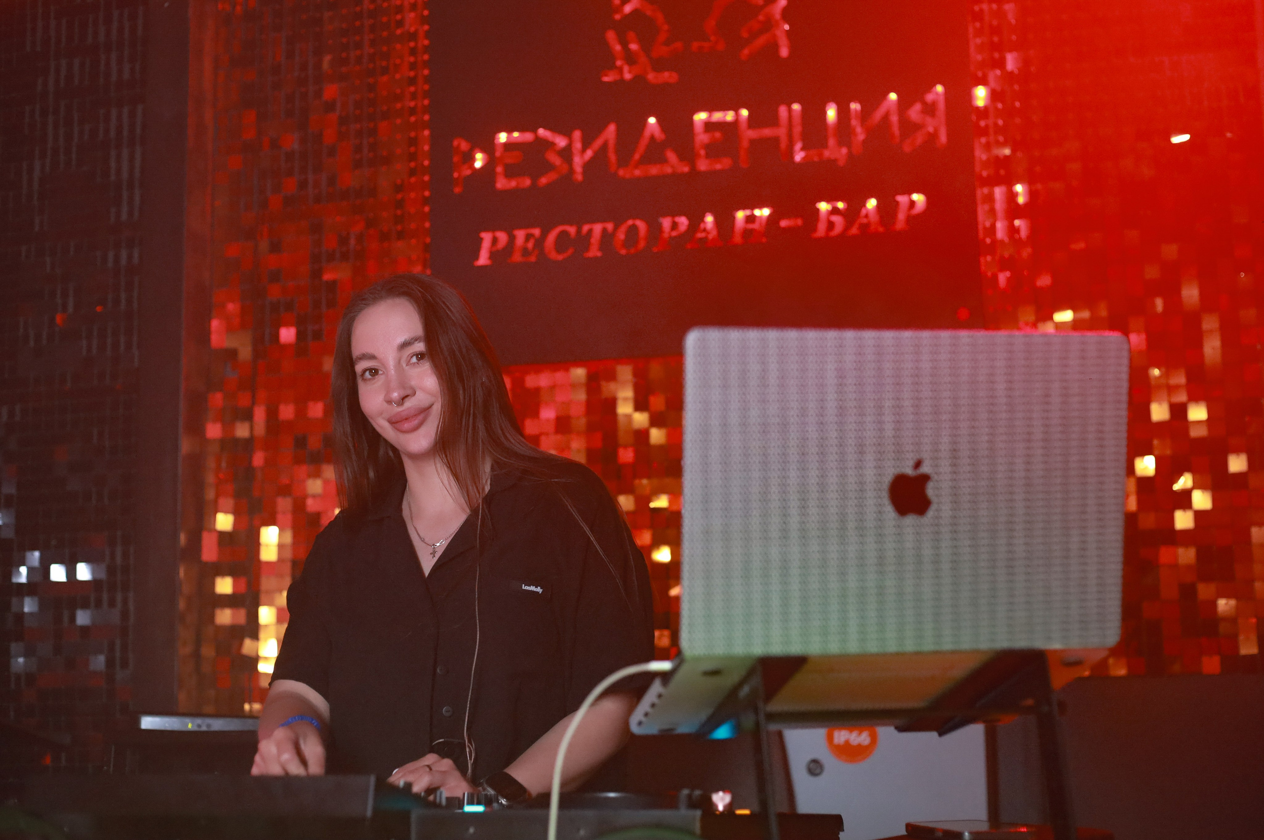 Клуб Резиденция лучшее. Контакты