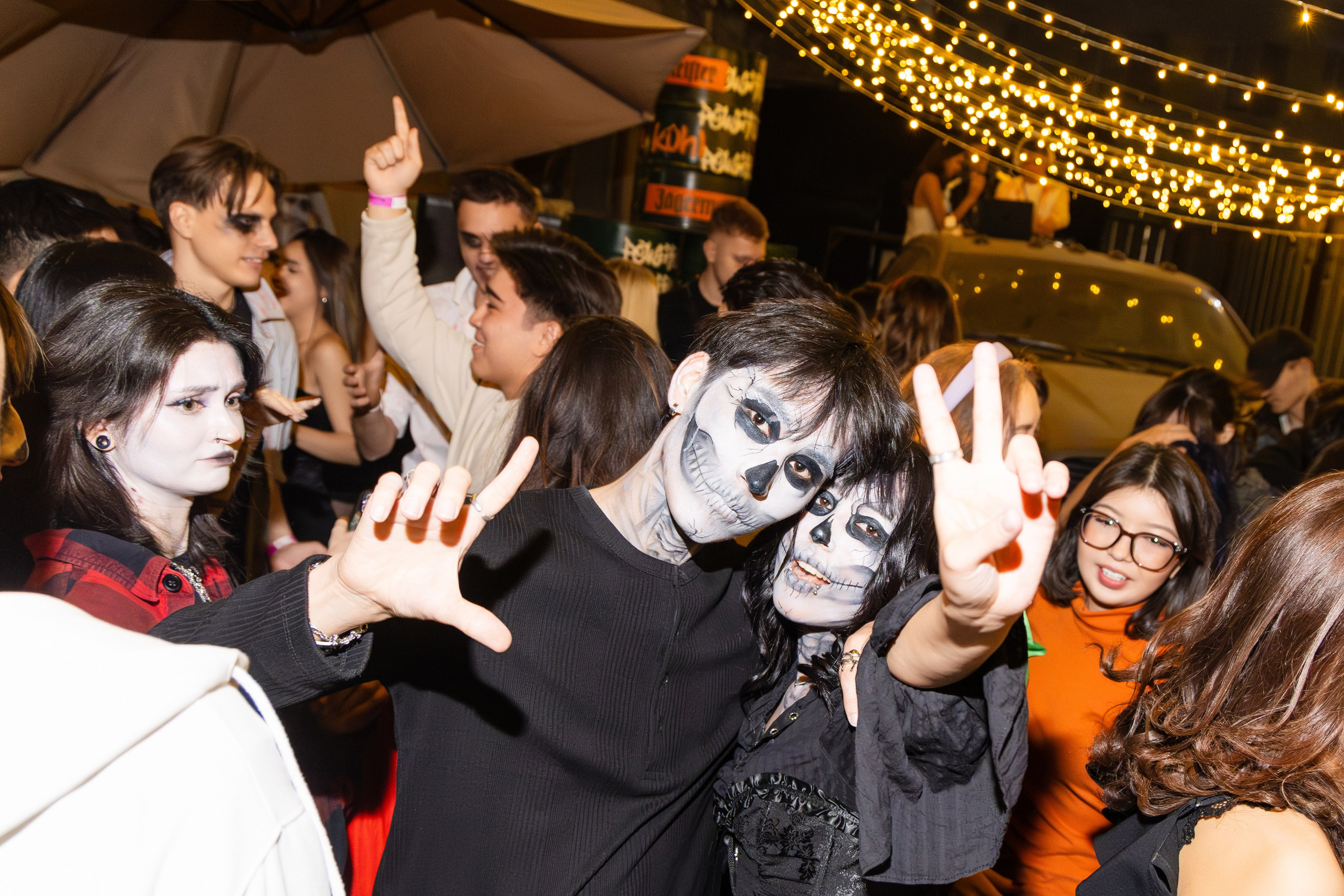 ВЫШКА WAVE — HALLOWEEN. Портретный фотограф в Алматы