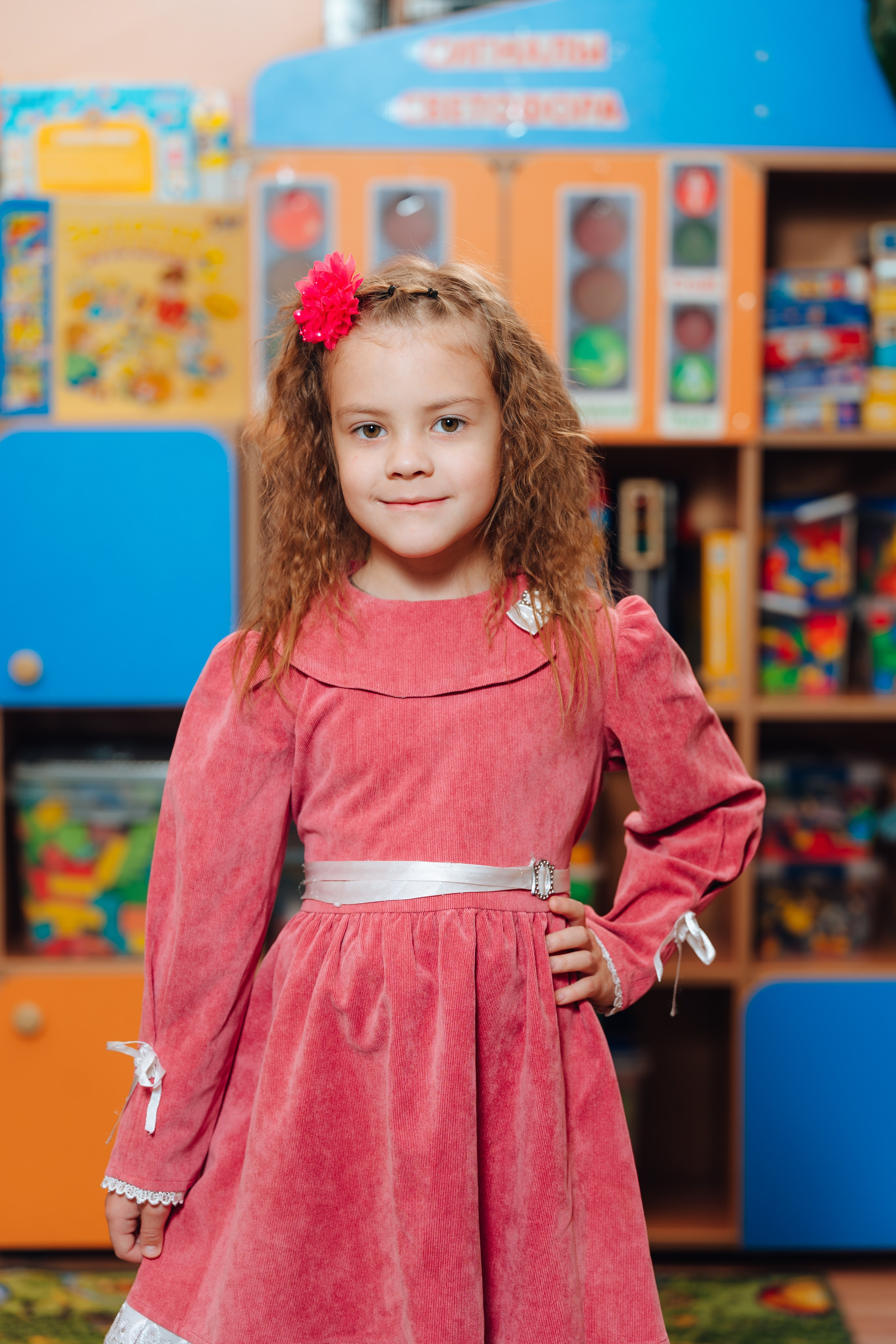 Портреты в интерьере группы. Детский и семейный фотограф Катерина Мишина