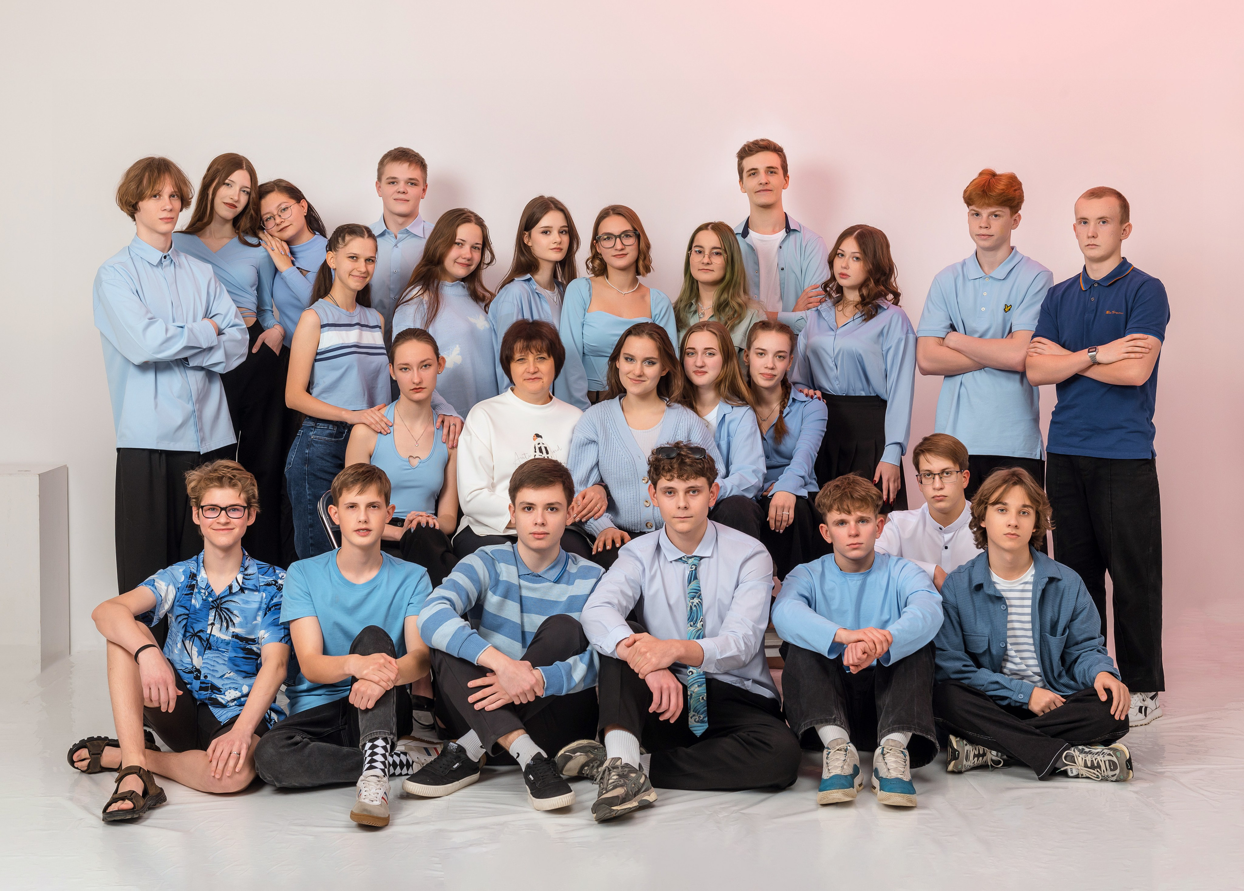 Помимо школы, съемку можно провести в студии! 