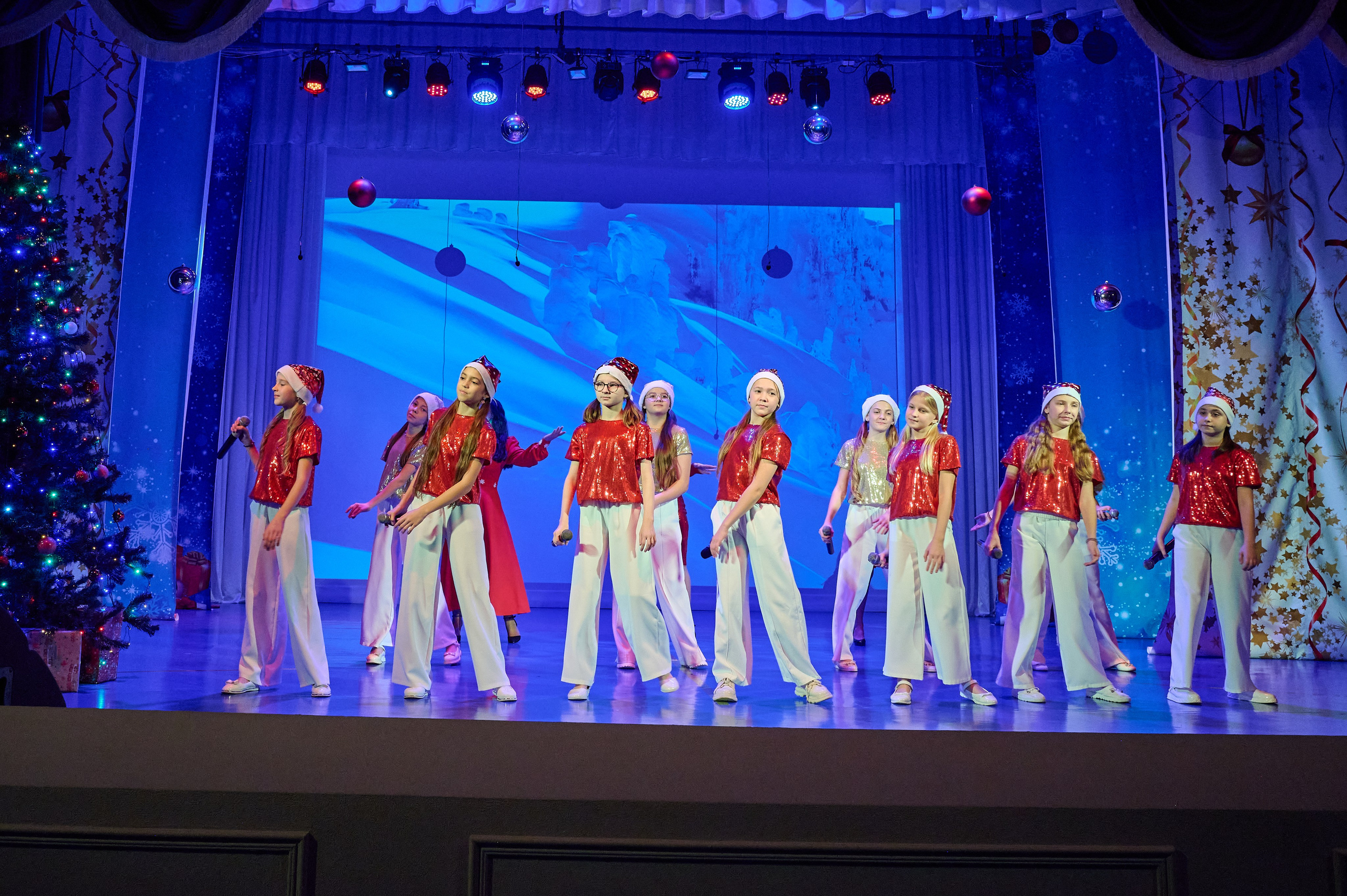 НГ концерт в Марьиной роще. Жизнь курорта Кабардинка в фотографиях