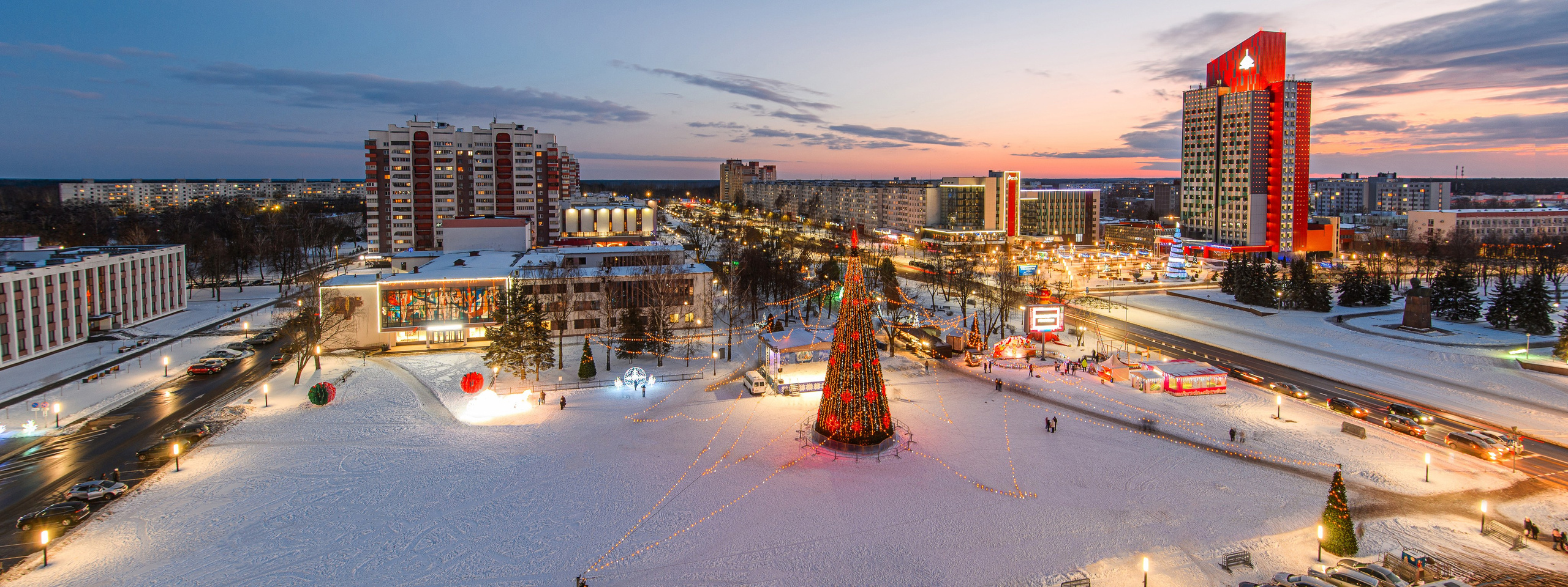 Новогодние украшения 2026. Фотограф Олег Юршевич Солигорск Минск
