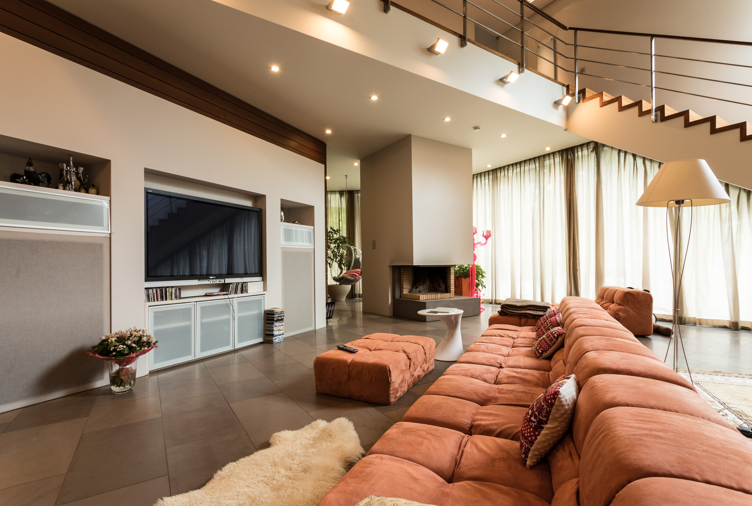 Частный дом с бассейном. Андрей Дунин | Предметная, портретная и интерьерная съёмка