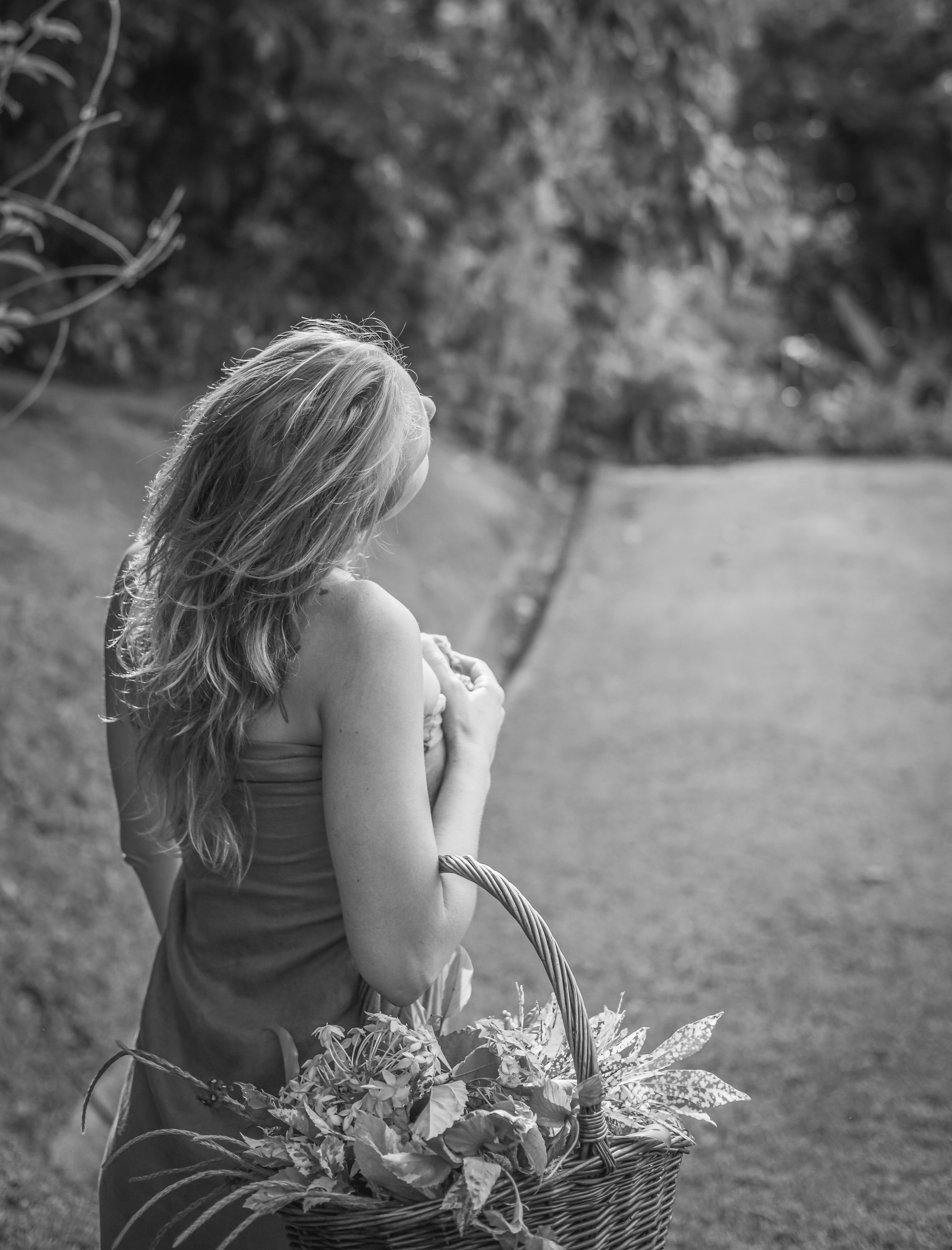 Authenticity of women and nature. Family, portrait, content photo in Costa Rica Evgeniya Besprozvannykh