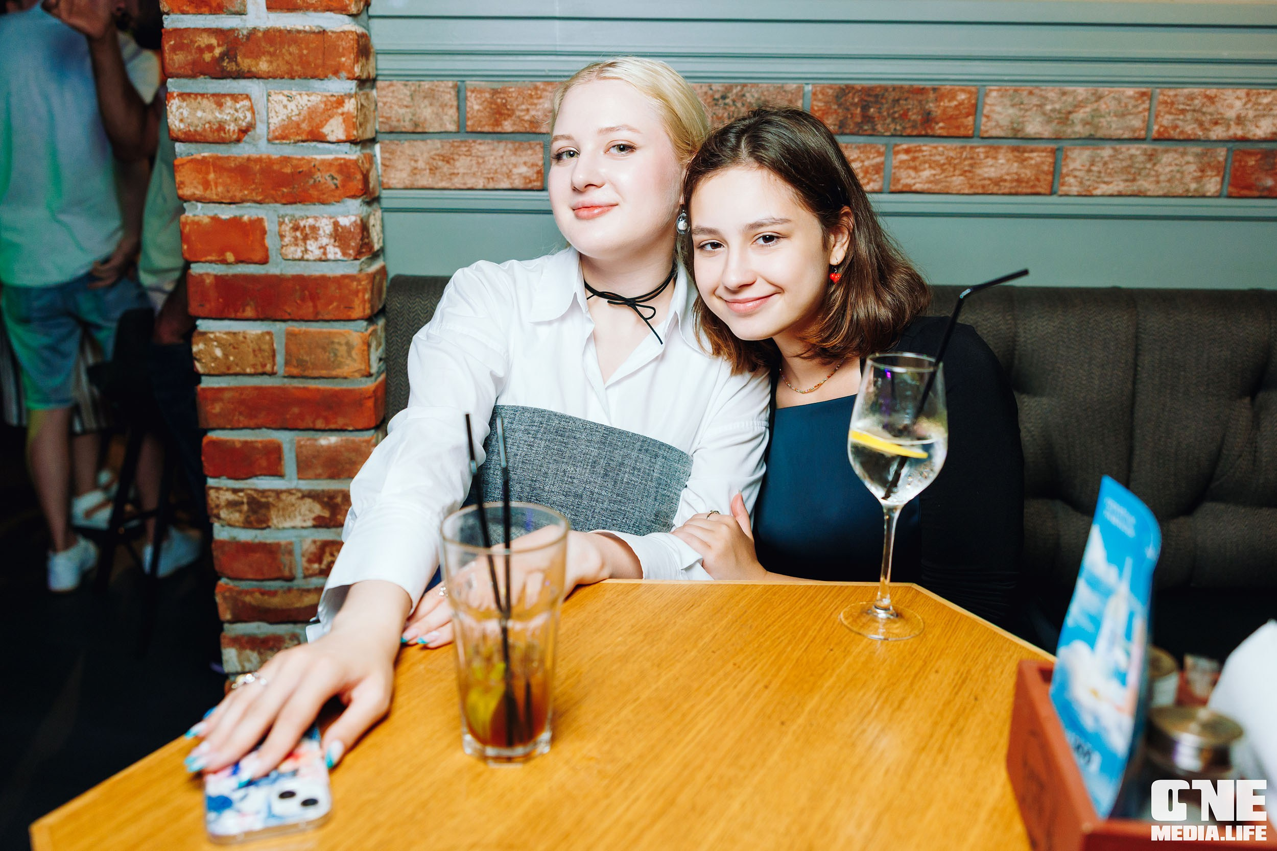 Фоторепортаж из бара Баррэ. One Media Life: фоторепортажи, фотоотчеты с мероприятий и заведений