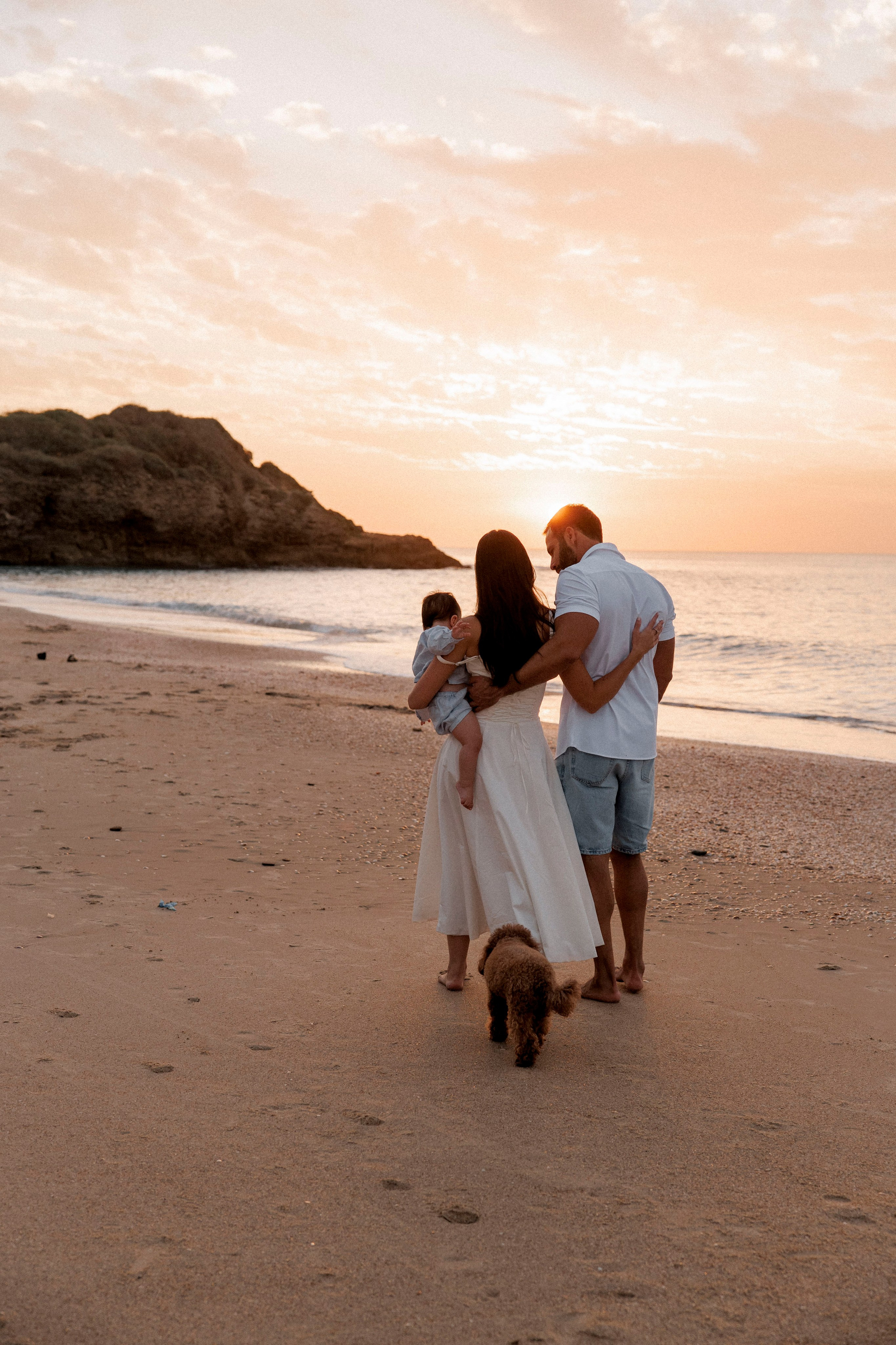 First year family photos near the sea. Главная
