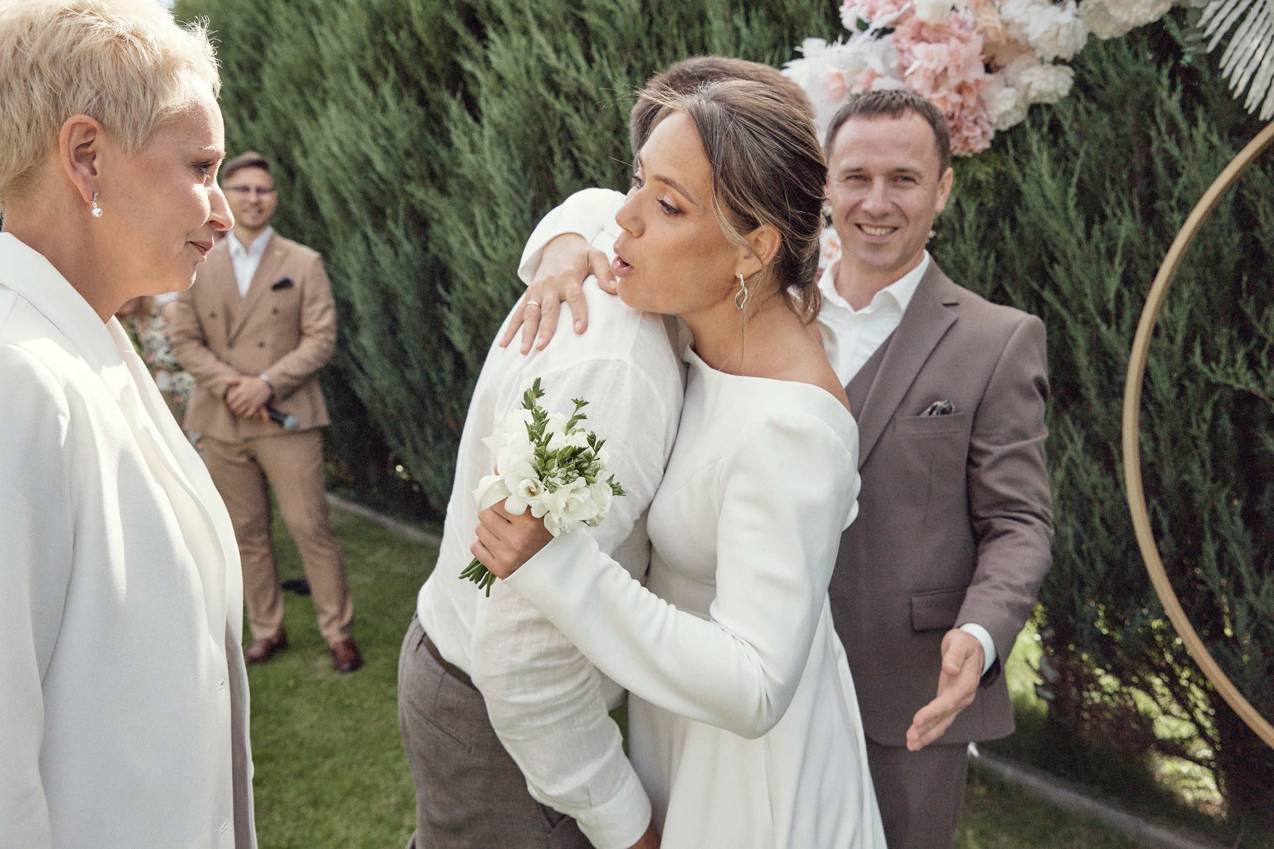 Счастье здесь. Свадебный фотограф Антон Артюшин. Работаю в Нижнем Новгороде и Москве