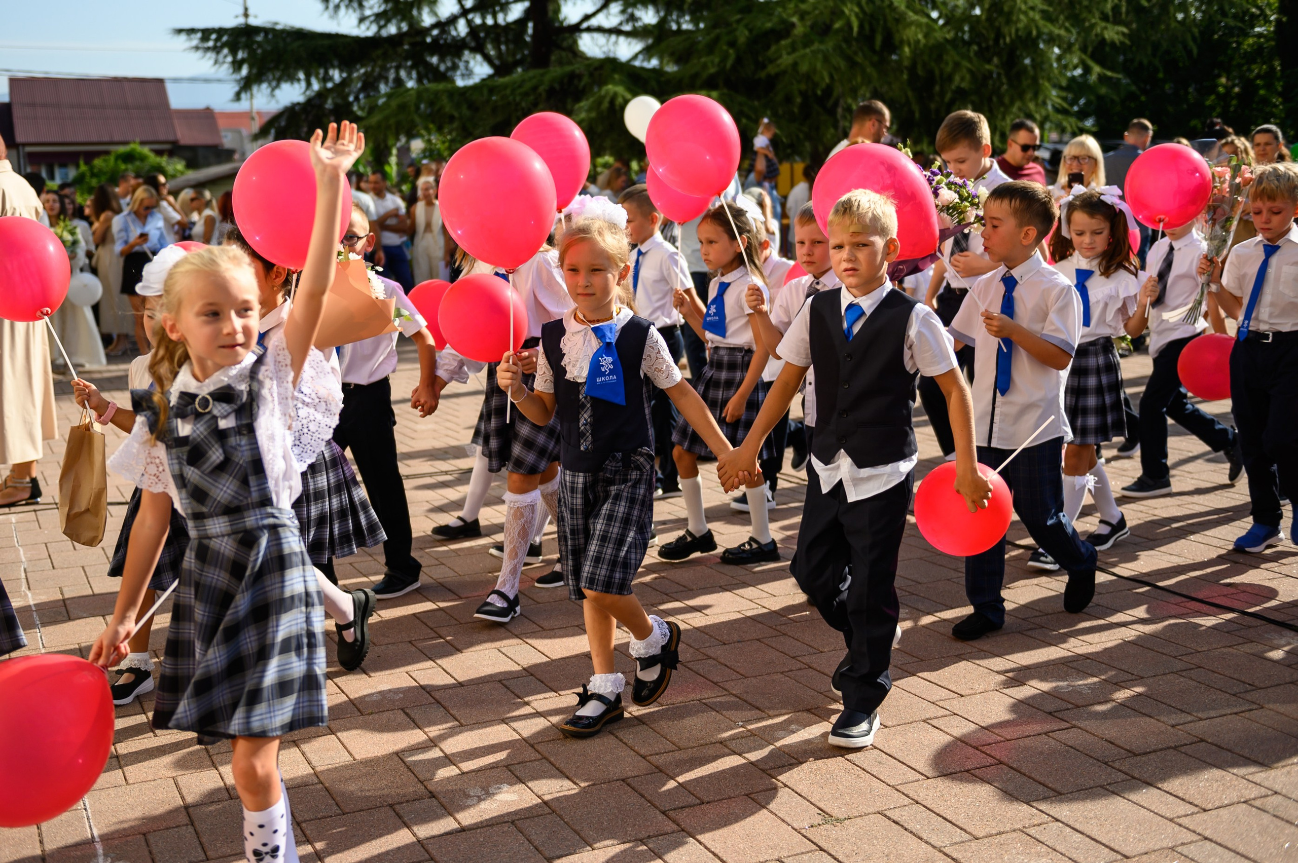 Первый раз в первый класс школа Страховой. Свадебный и семейный фотограф София Невская