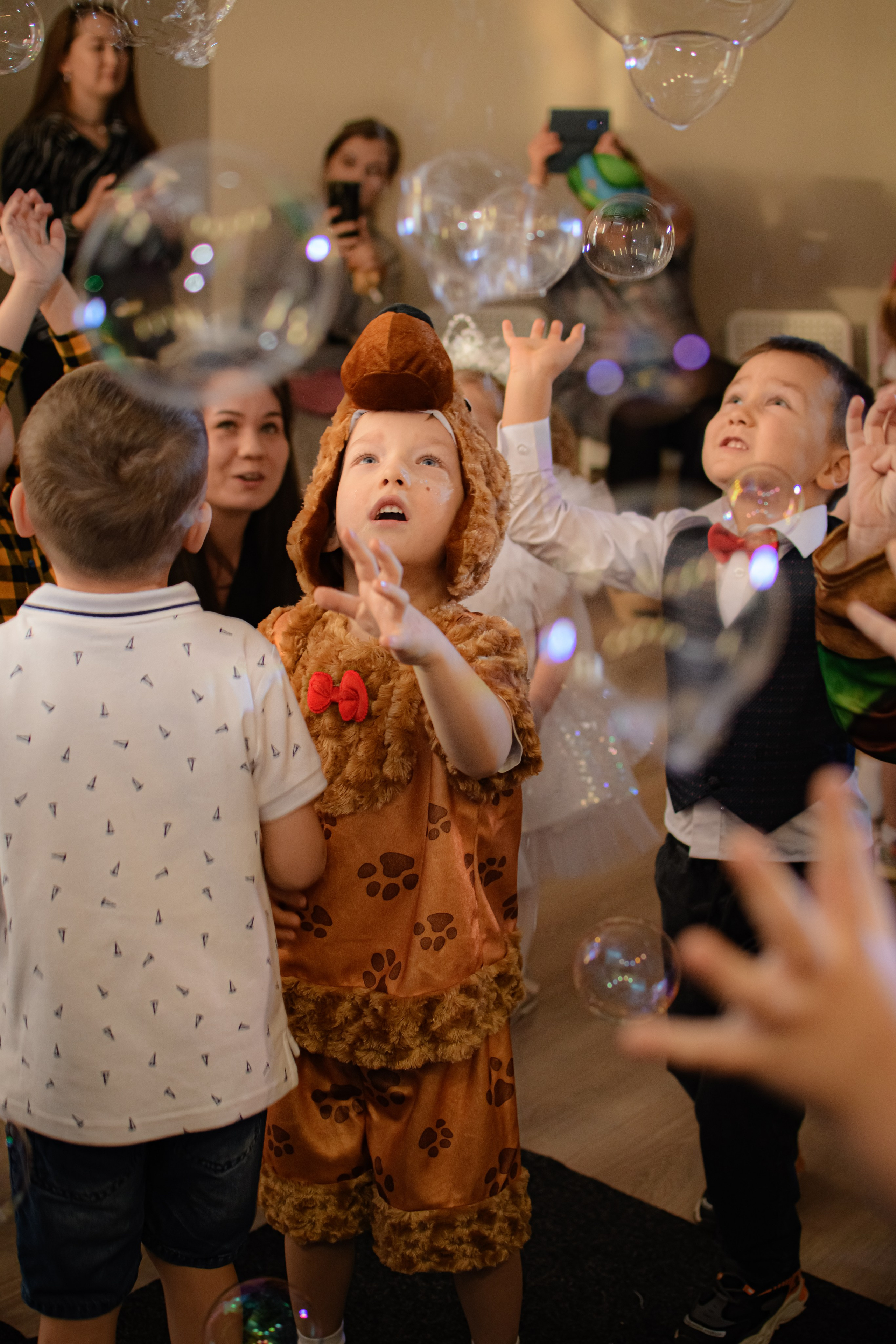 HAPPY NEW YEAR. Photokarish