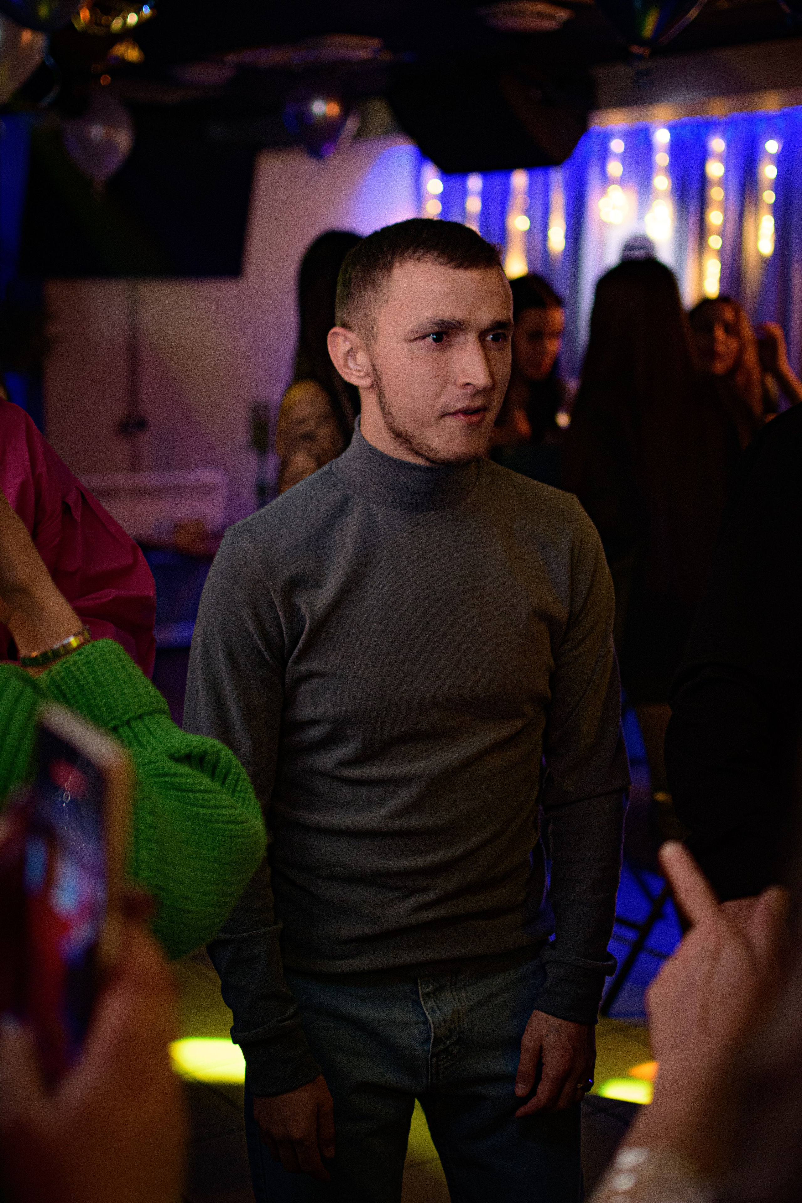 HOLLYWOOD / 6 YEARS. Photokarish