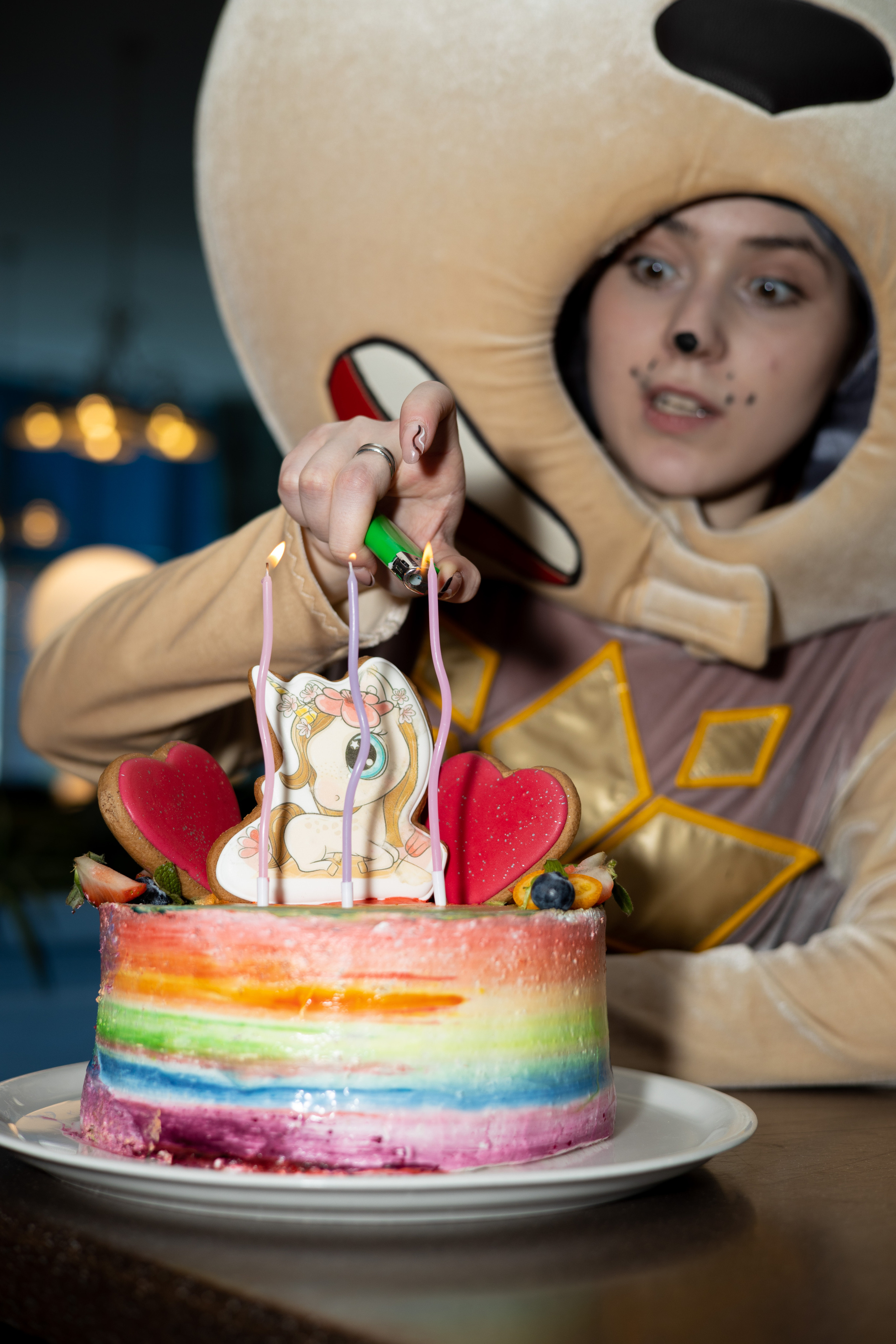 Аниматор и торт для ребёнка. Детский день рождения.