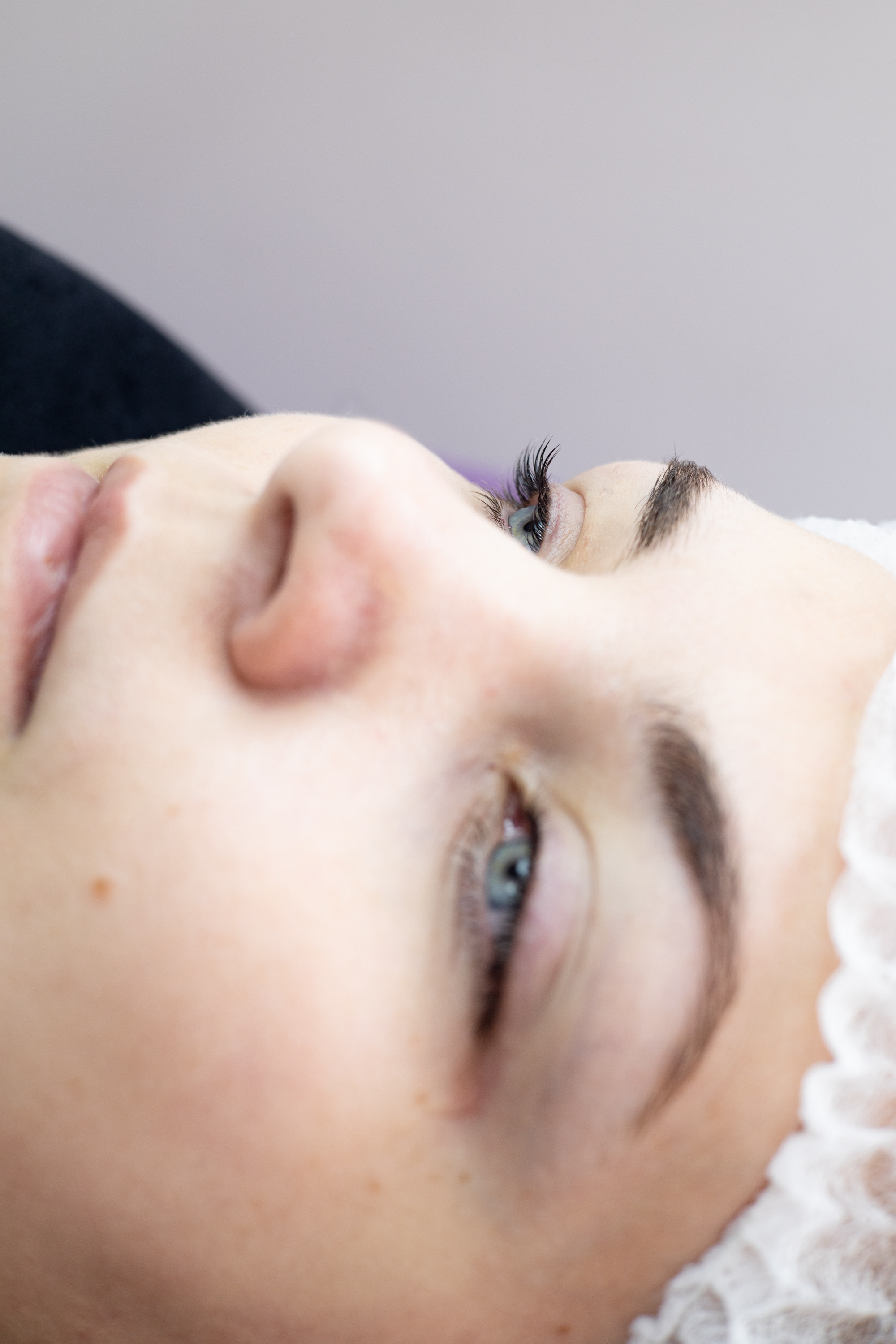 Лицо девушки в медицинской шапочке. Контент для мастеров. Съёмка в Астрахани.