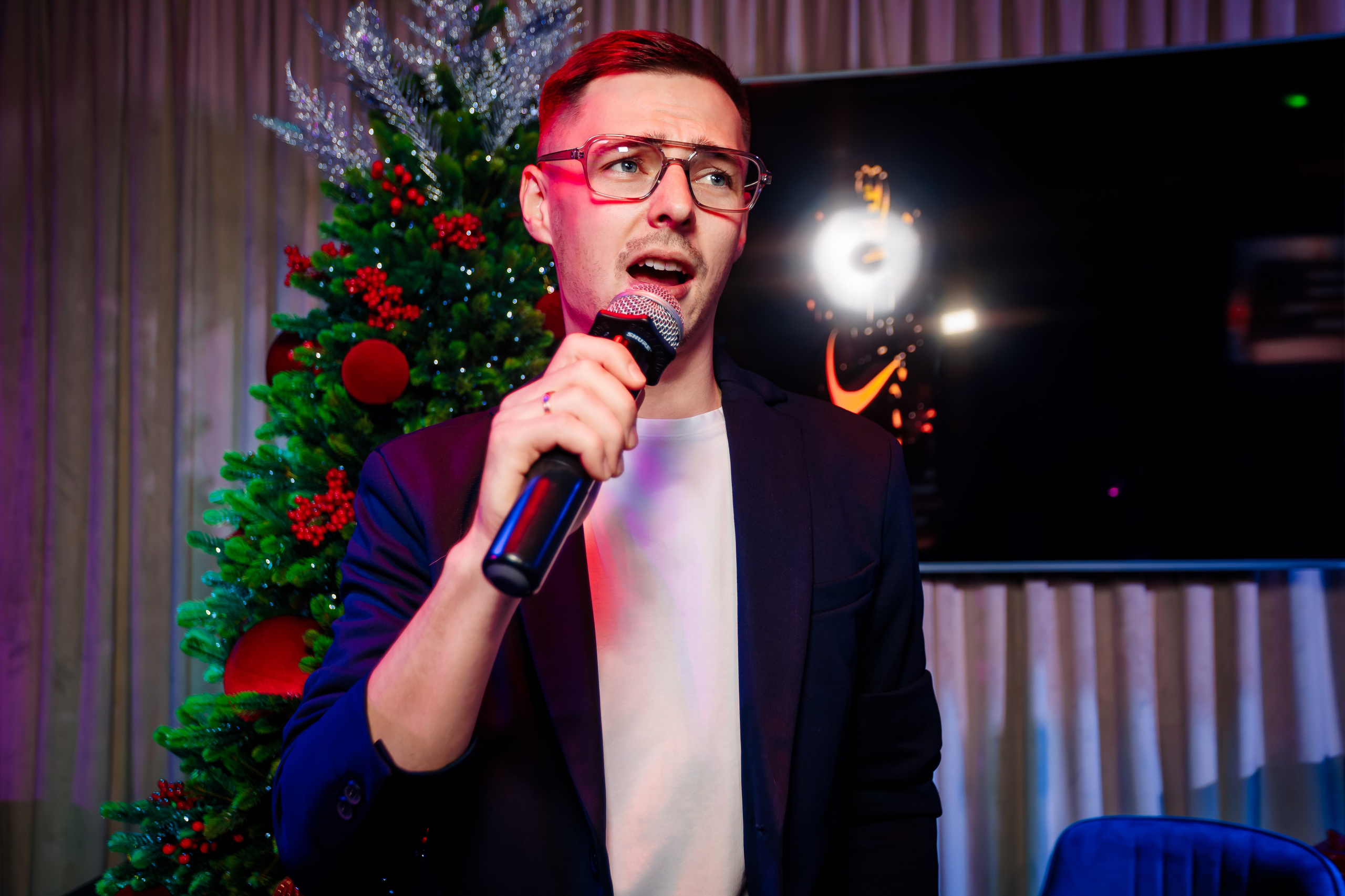 Вечеринка в караоке клубе «IMPERIAL JOY"_Ялта_27.12.2025. Аминов Руслан | Фотограф