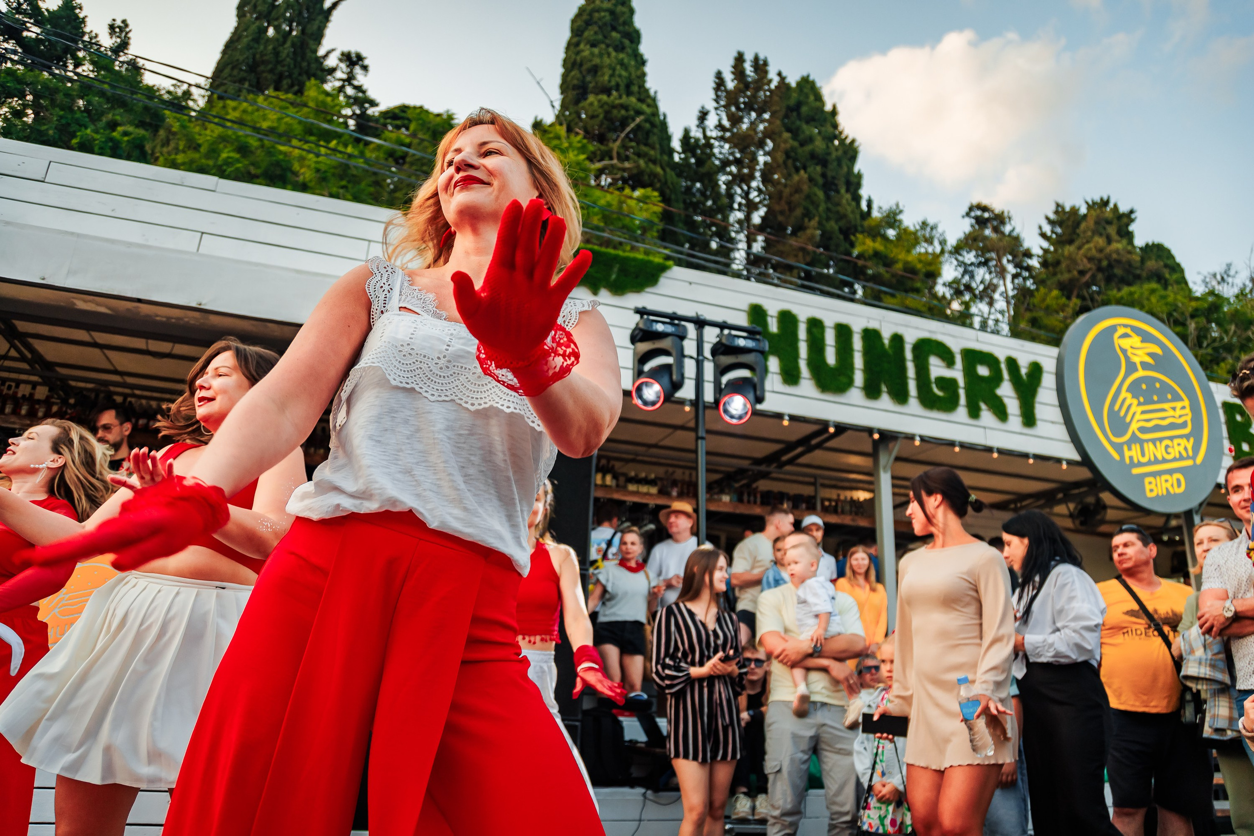 Открытие сезона в HUNGRY BIRD_Симеиз_Крым_14.06.2025. Аминов Руслан | Фотограф