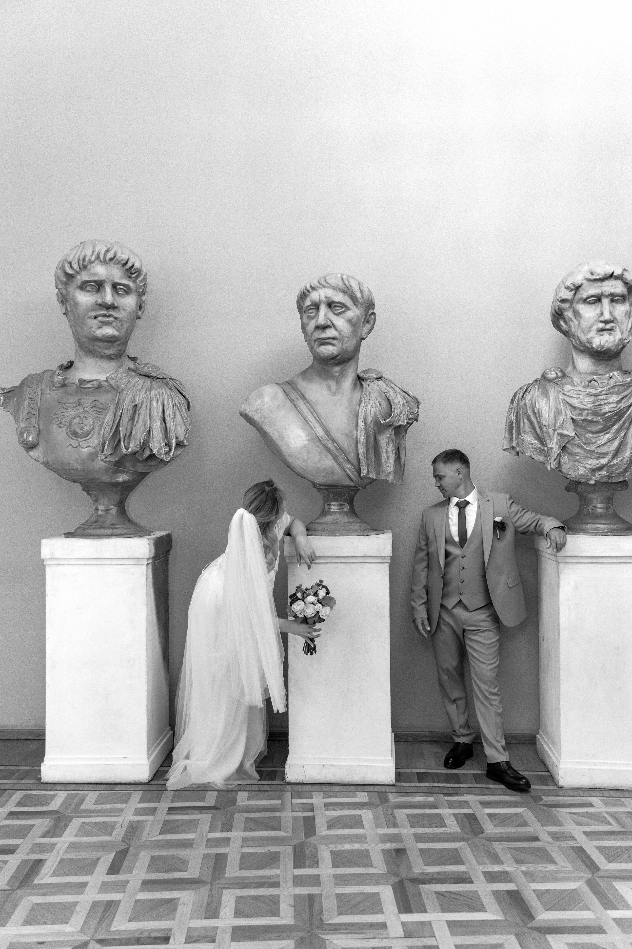 Фотосессия в театре: свадебные моменты. Ваш семейный фотограф в Минске — Вика Трегубова