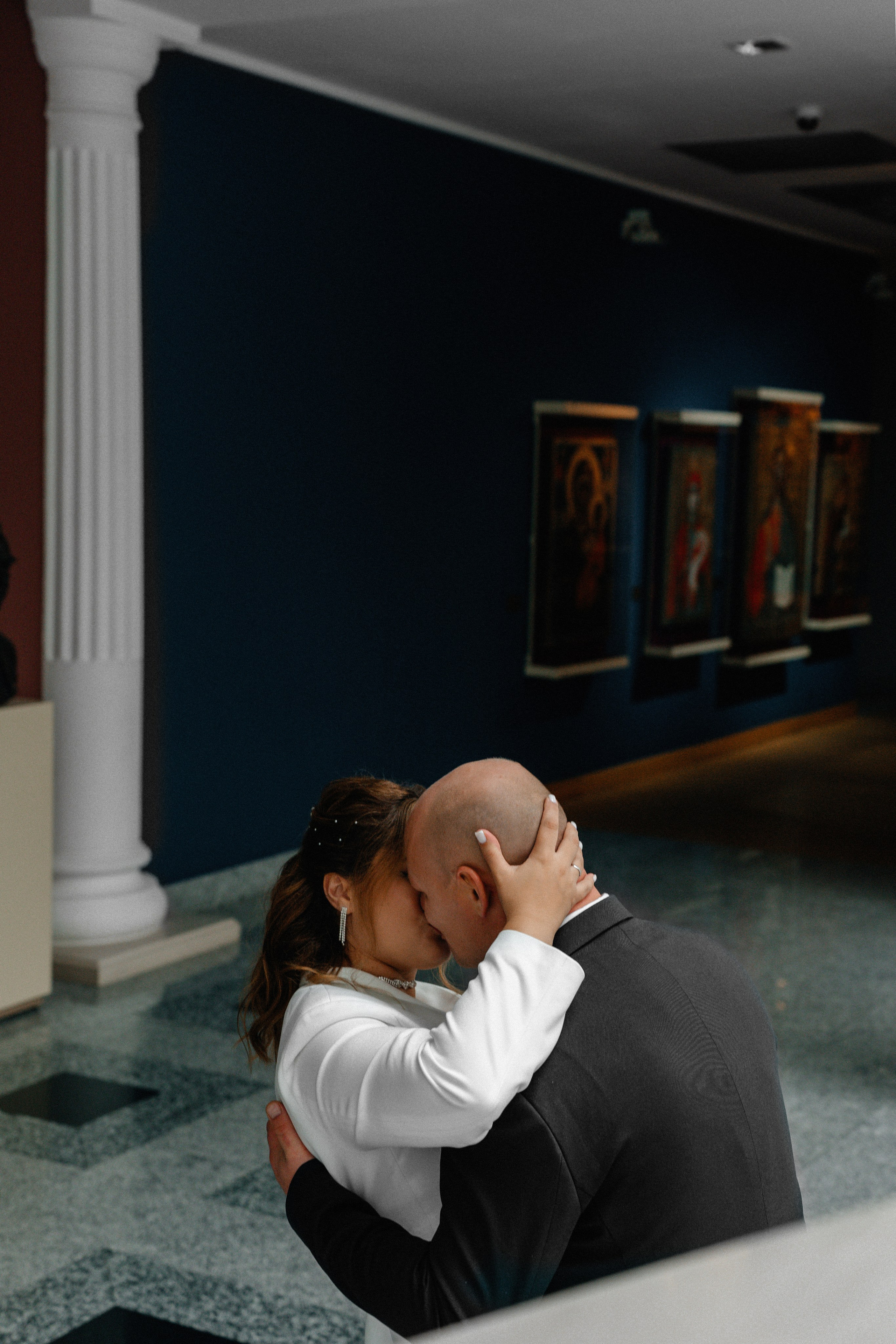 Свадебная фотосессия в музее. Ваш семейный фотограф в Минске — Вика Трегубова