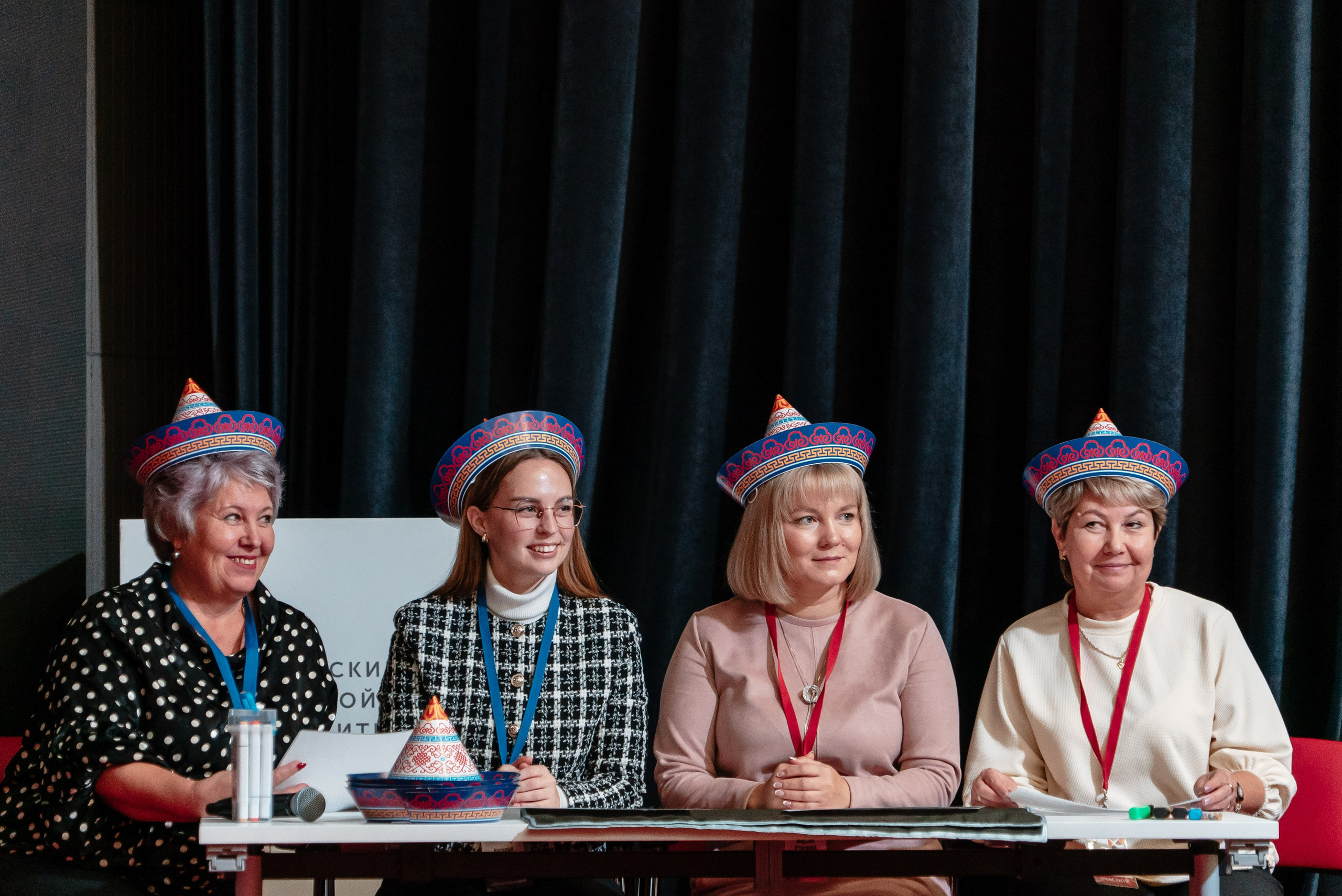 Всероссийская Олимпиада педагогов начальной школы «Мой первый учитель». Галерея ПрофАС