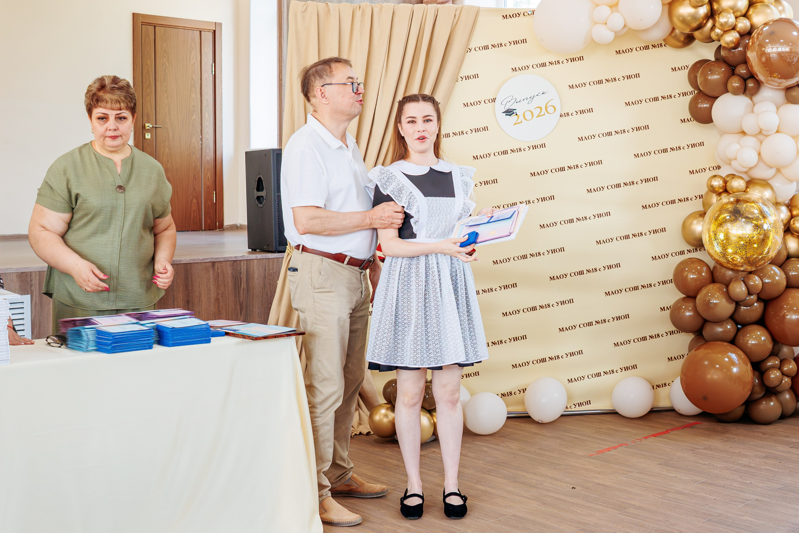 Вручение аттестатов. Свадебный и семейный фотограф в Армавире