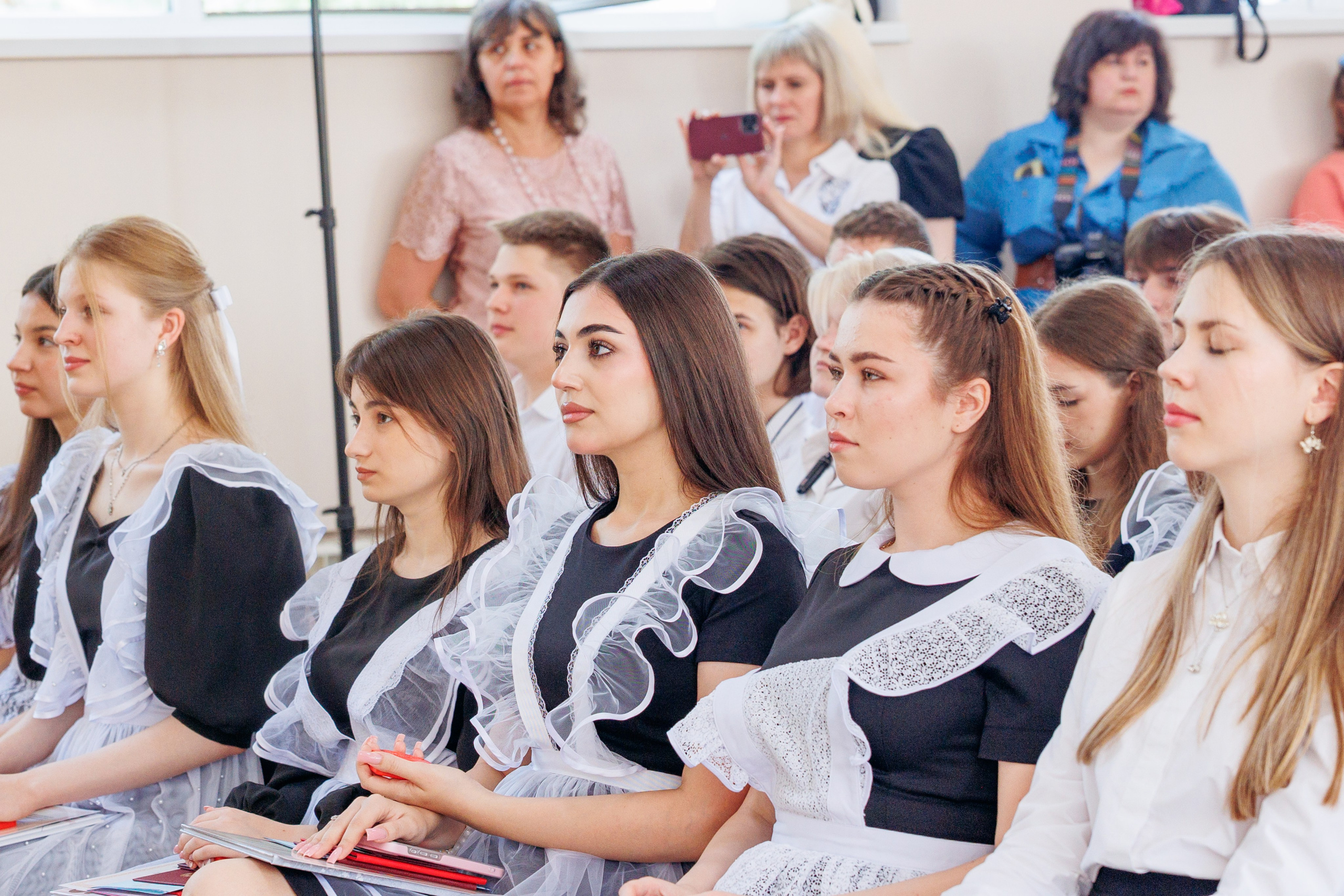 Вручение аттестатов. Свадебный и семейный фотограф в Армавире