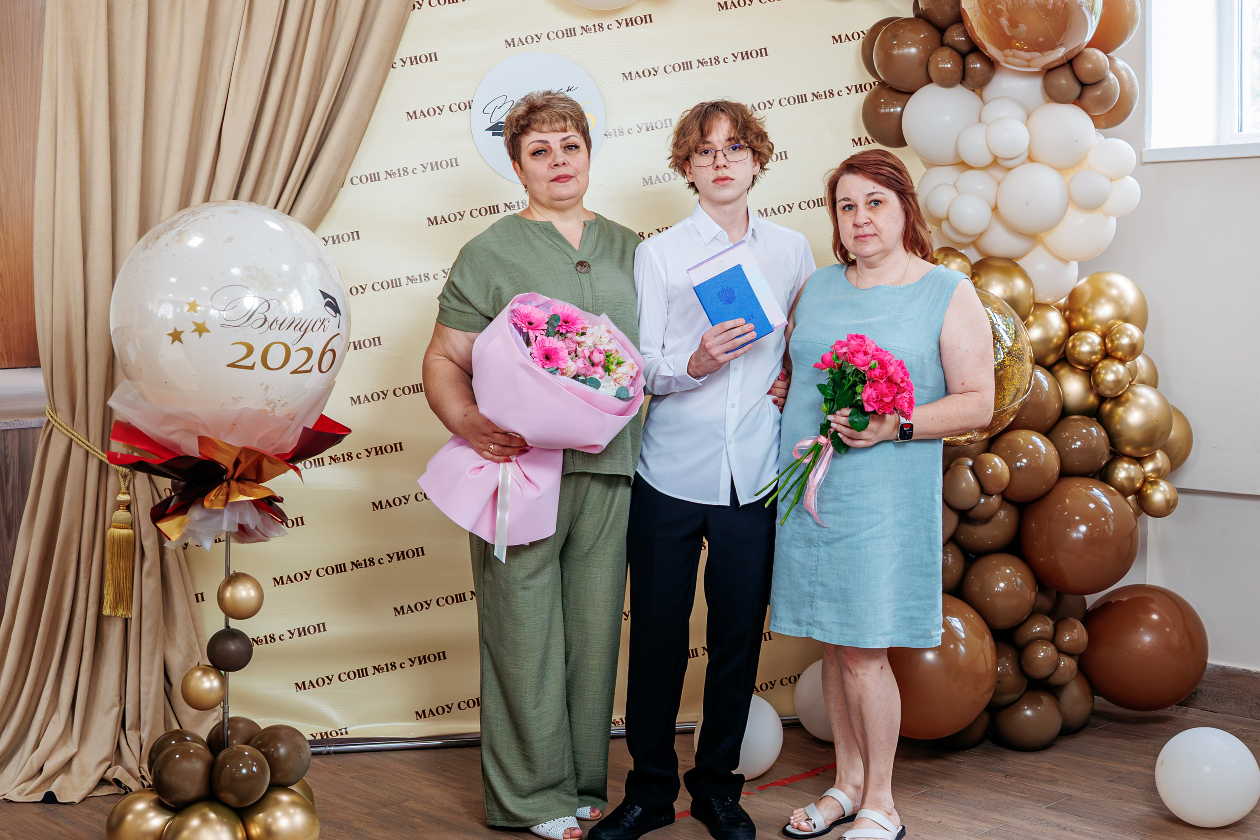 Вручение аттестатов. Свадебный и семейный фотограф в Армавире